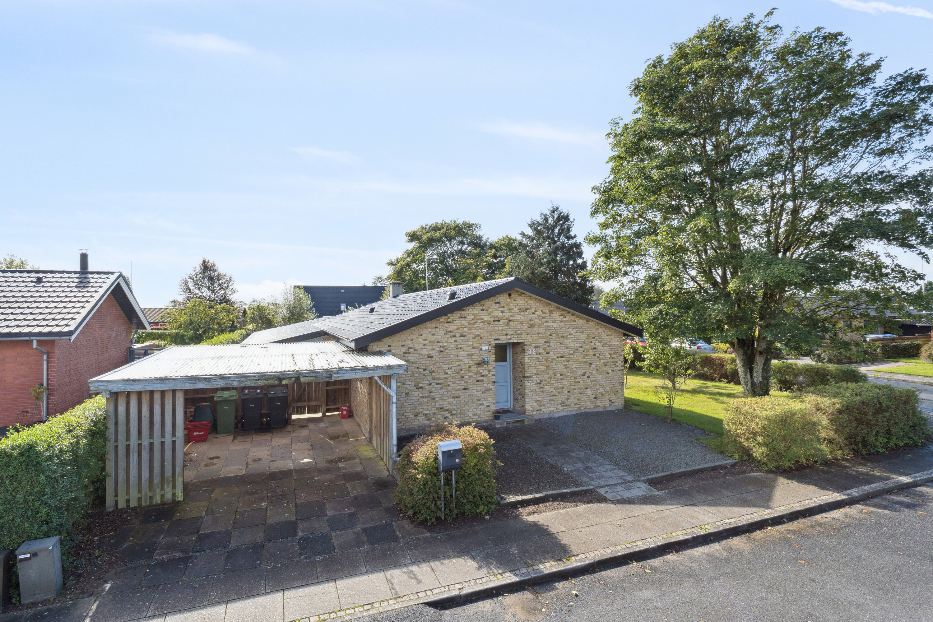 Fremhævet set fra vejen billede i fuldskærmstilstand. Billede af Trannisvej 12, 6040 Egtved