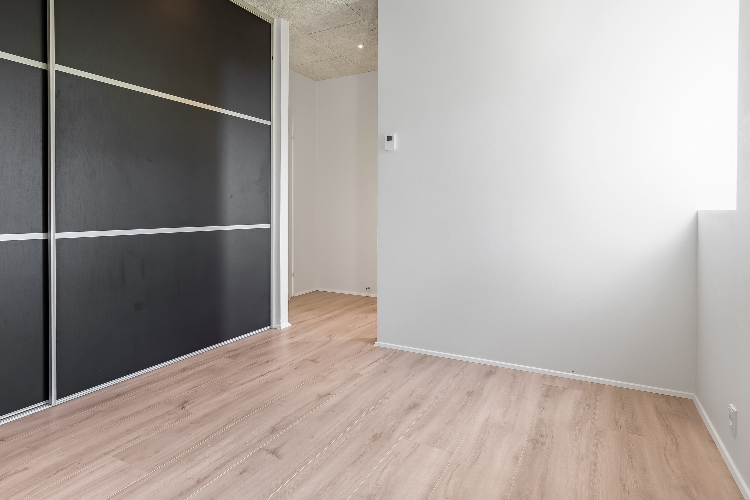 Fremhævet soveværelse billede i fuldskærmstilstand. Billede af Under Bøgen 2, Halgårde, 7500 Holstebro