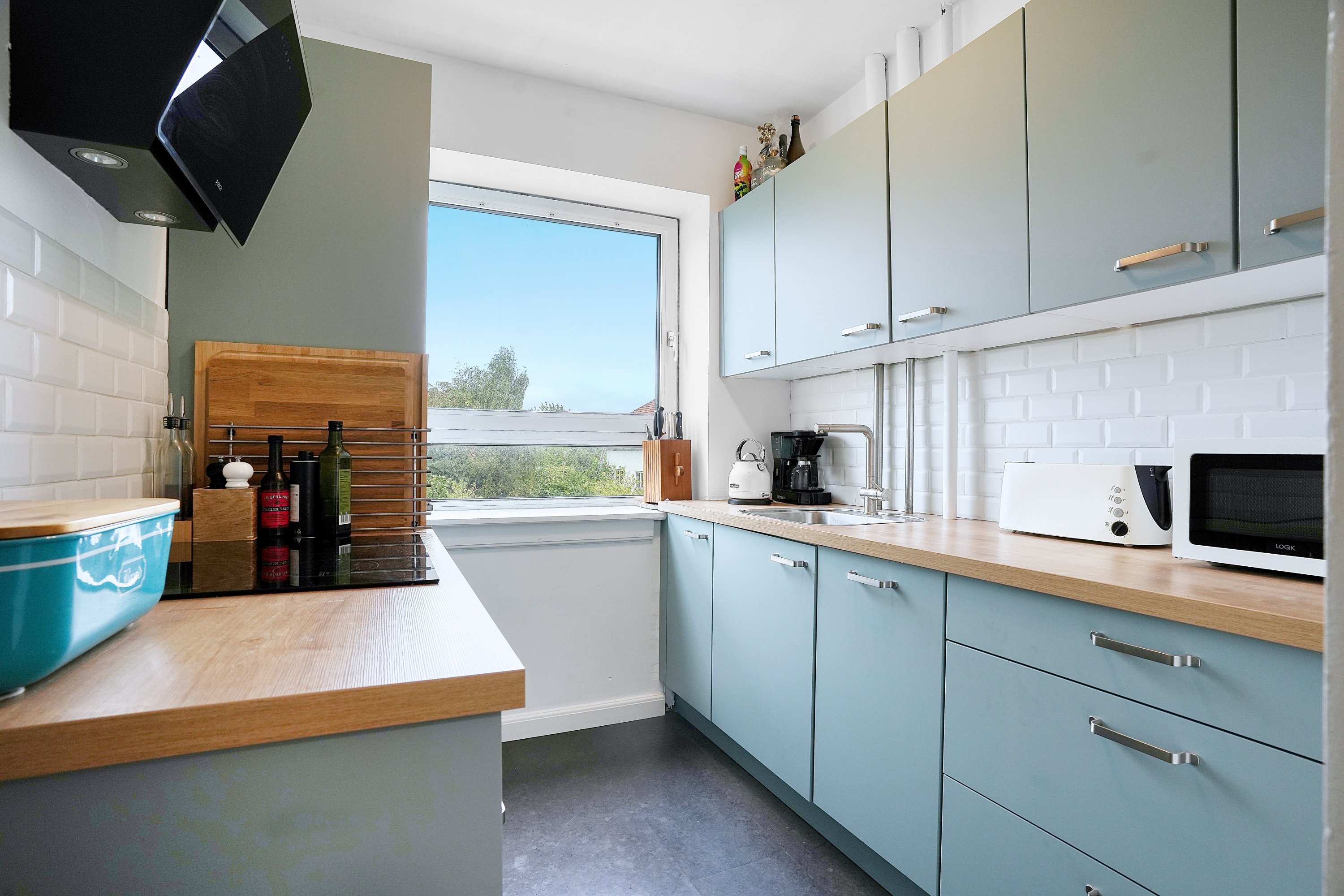 Fremhævet køkken billede i fuldskærmstilstand. Billede af Vigerslevvej 305, 1. tv., 2500 Valby