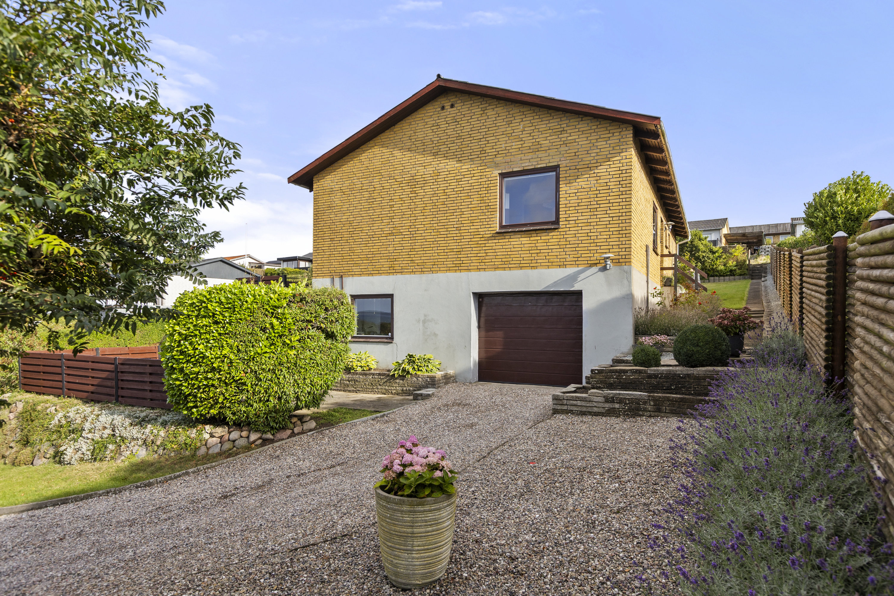 Fremhævet ejendommen billede i fuldskærmstilstand. Billede af Bøgebakken 10, 4400 Kalundborg