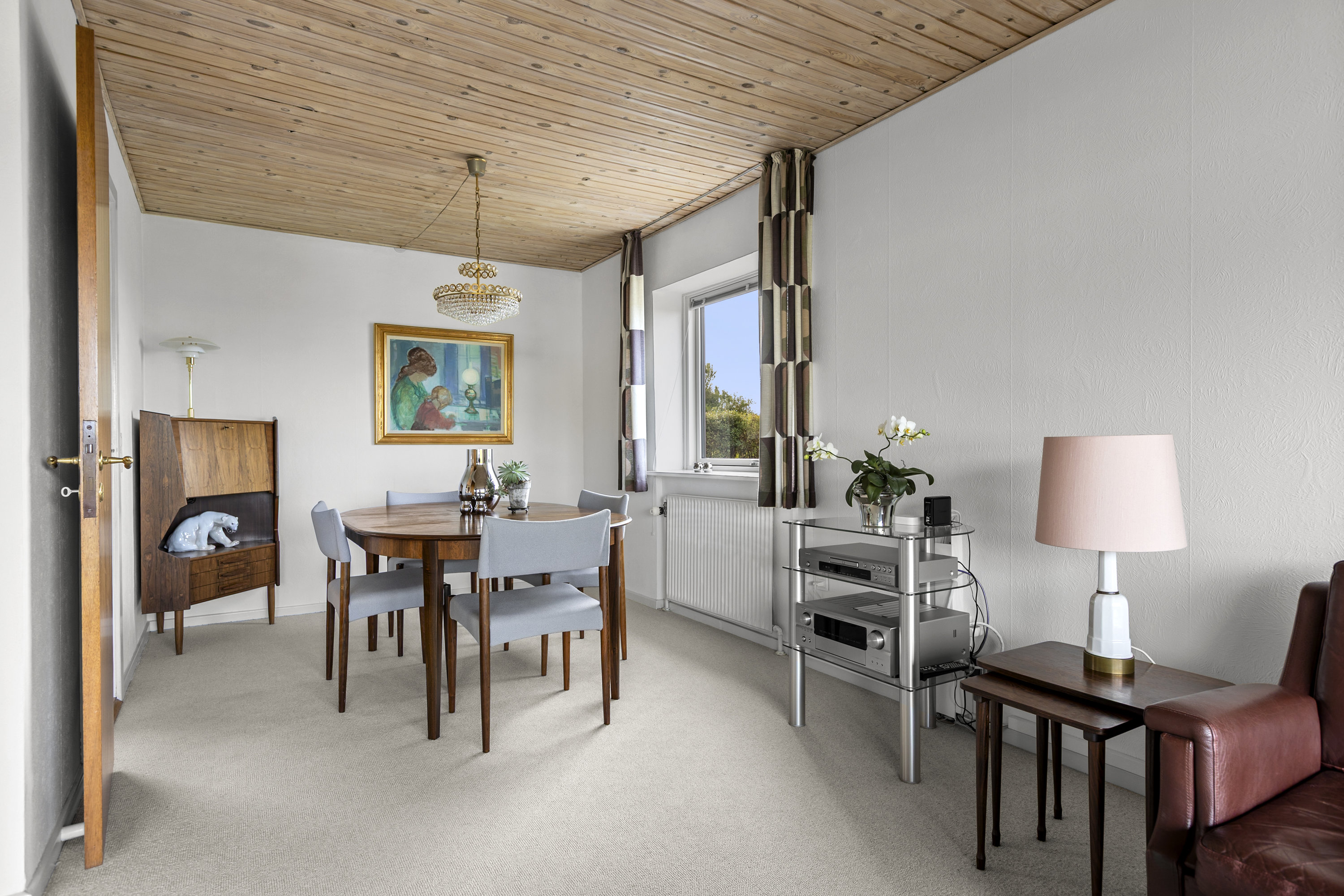 Fremhævet stue billede i fuldskærmstilstand. Billede af Bøgebakken 10, 4400 Kalundborg