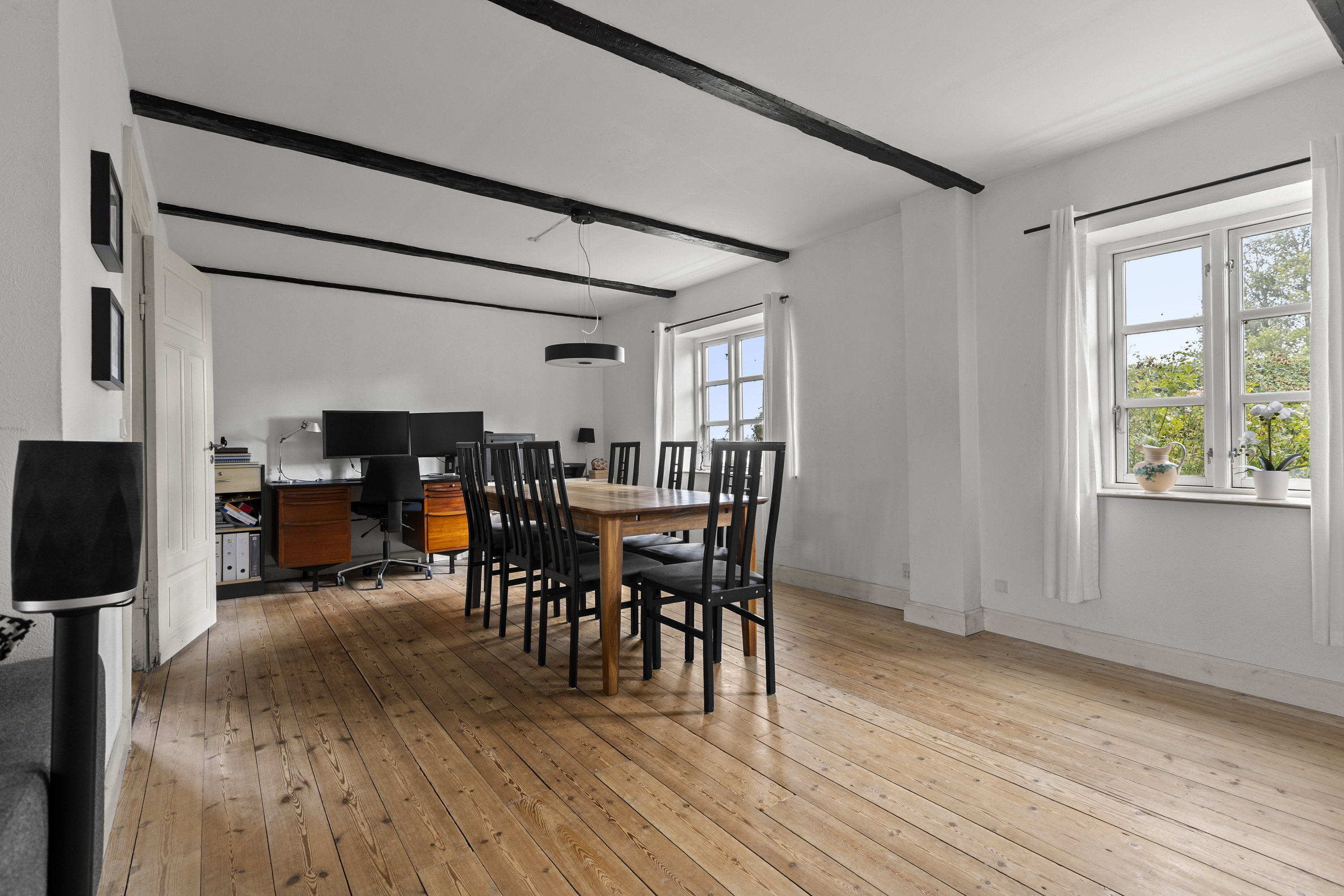 Fremhævet stue billede i fuldskærmstilstand. Billede af Gåsetoftevej 66, 4400 Kalundborg