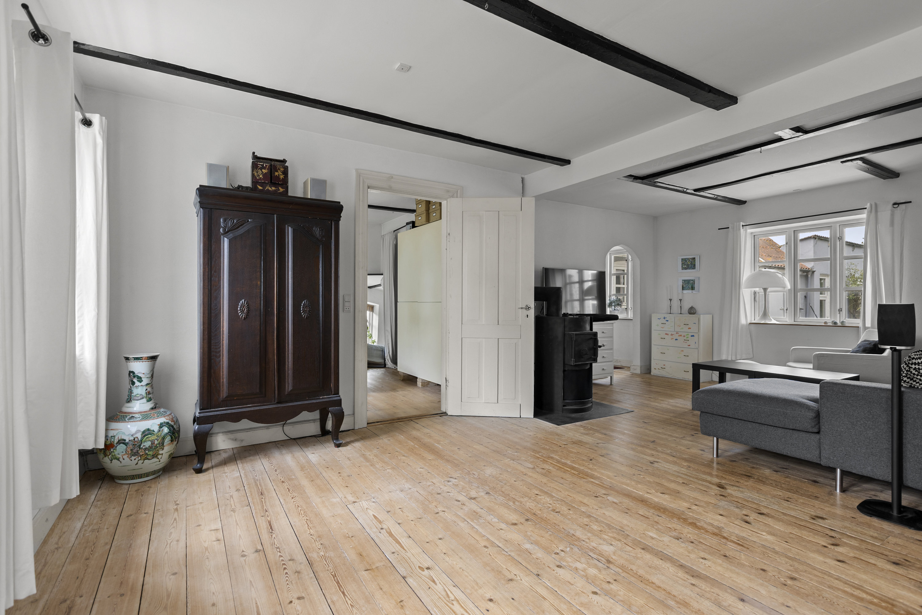 Fremhævet stue billede i fuldskærmstilstand. Billede af Gåsetoftevej 66, 4400 Kalundborg