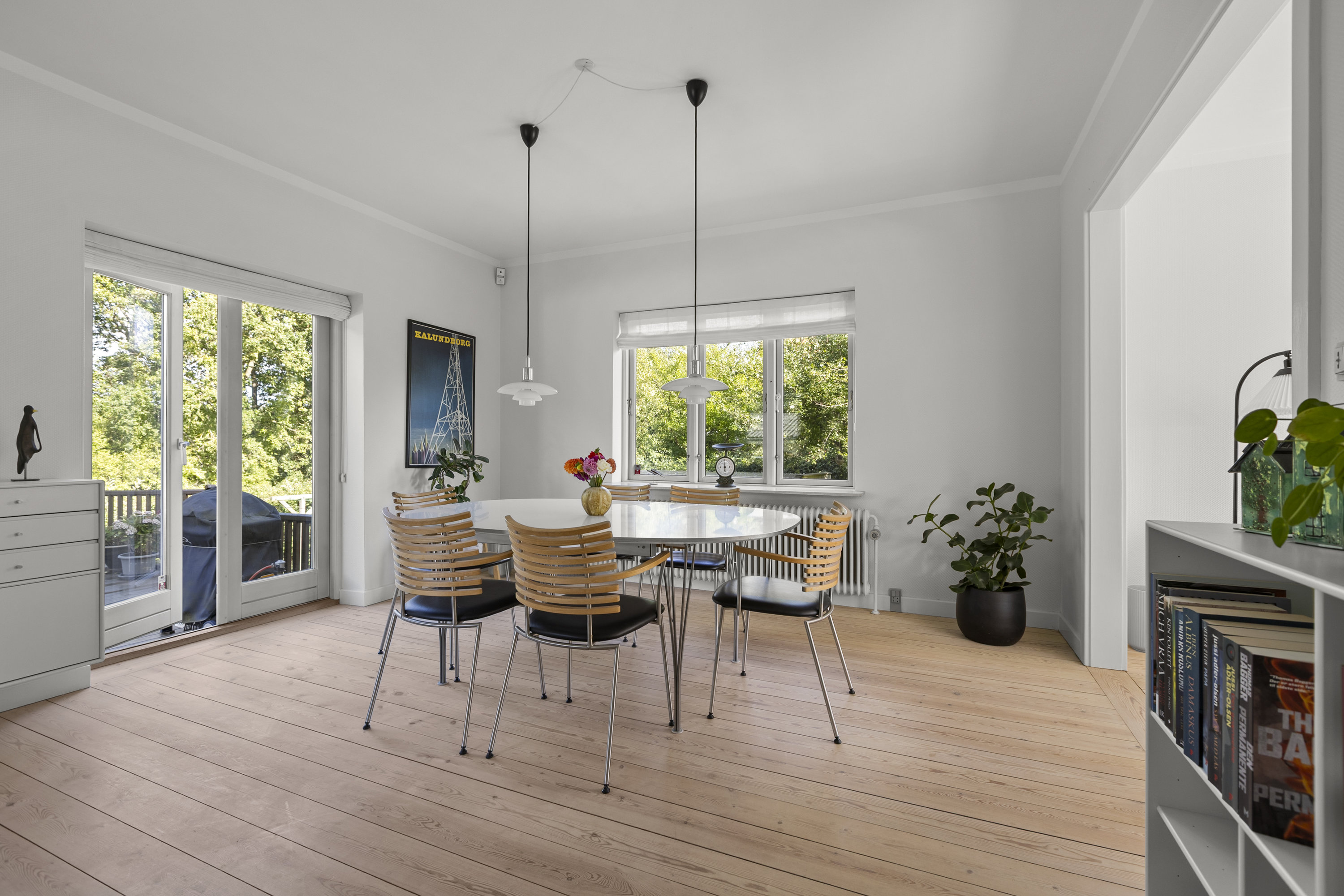 Fremhævet stue billede i fuldskærmstilstand. Billede af Lundemarken 42, 4400 Kalundborg