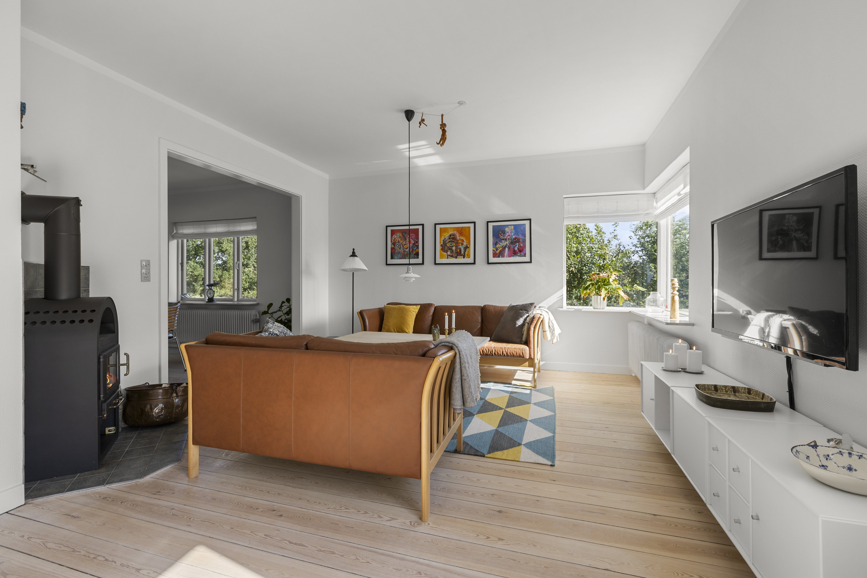 Fremhævet stue billede i fuldskærmstilstand. Billede af Lundemarken 42, 4400 Kalundborg