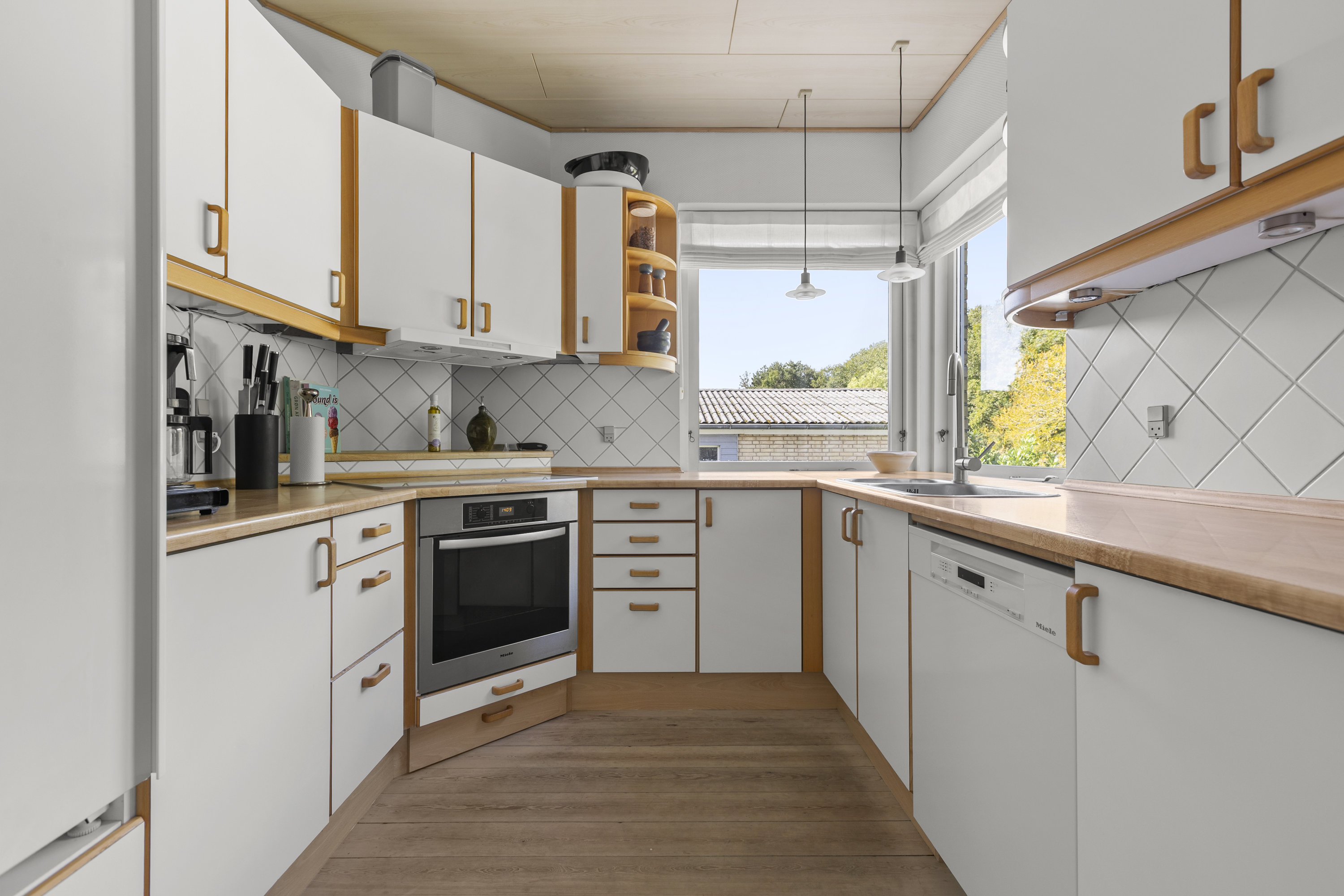 Fremhævet køkken billede i fuldskærmstilstand. Billede af Lundemarken 42, 4400 Kalundborg