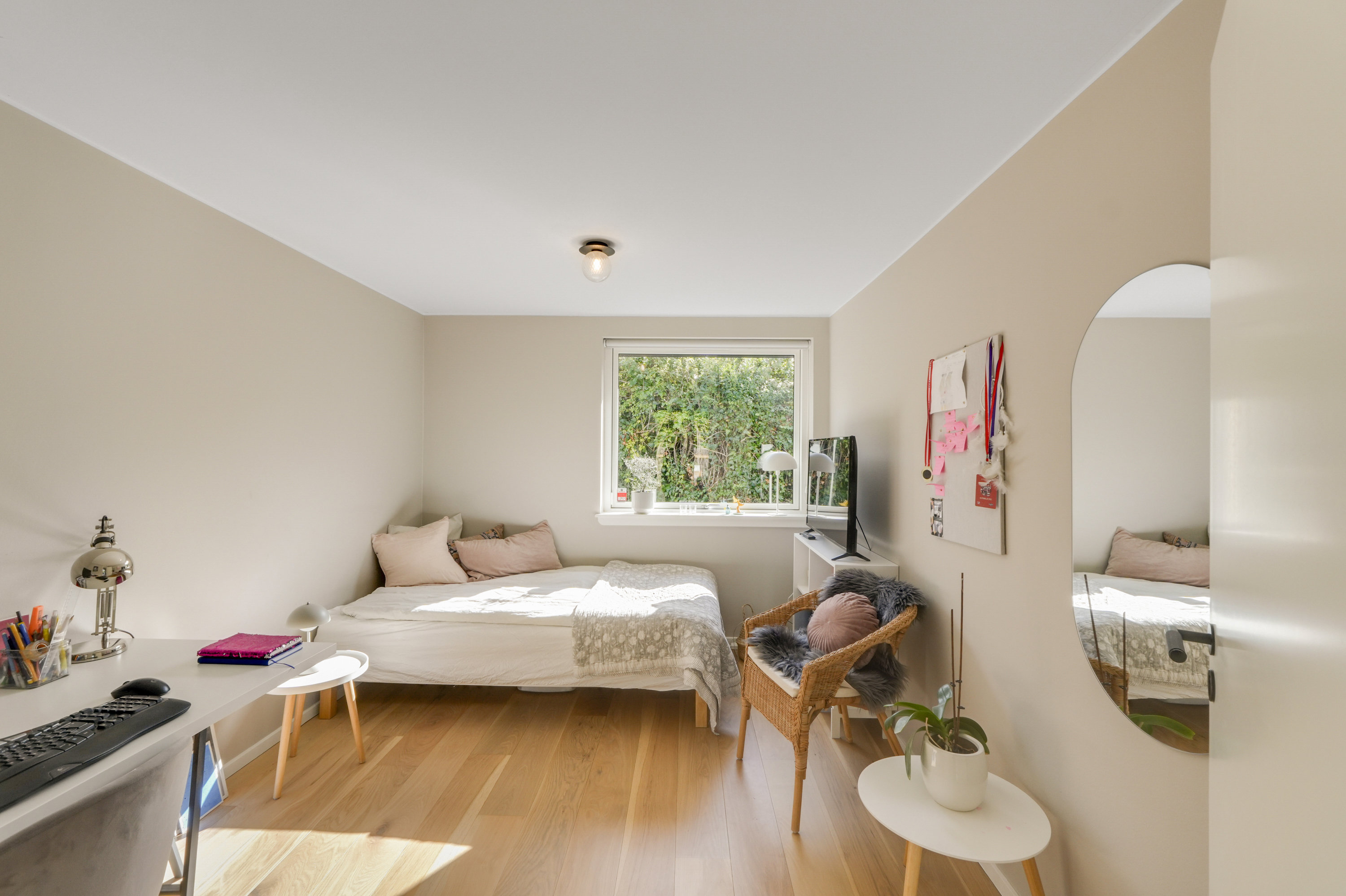 Fremhævet andet billede i fuldskærmstilstand. Billede af Skovshovedvej 23B, 2920 Charlottenlund