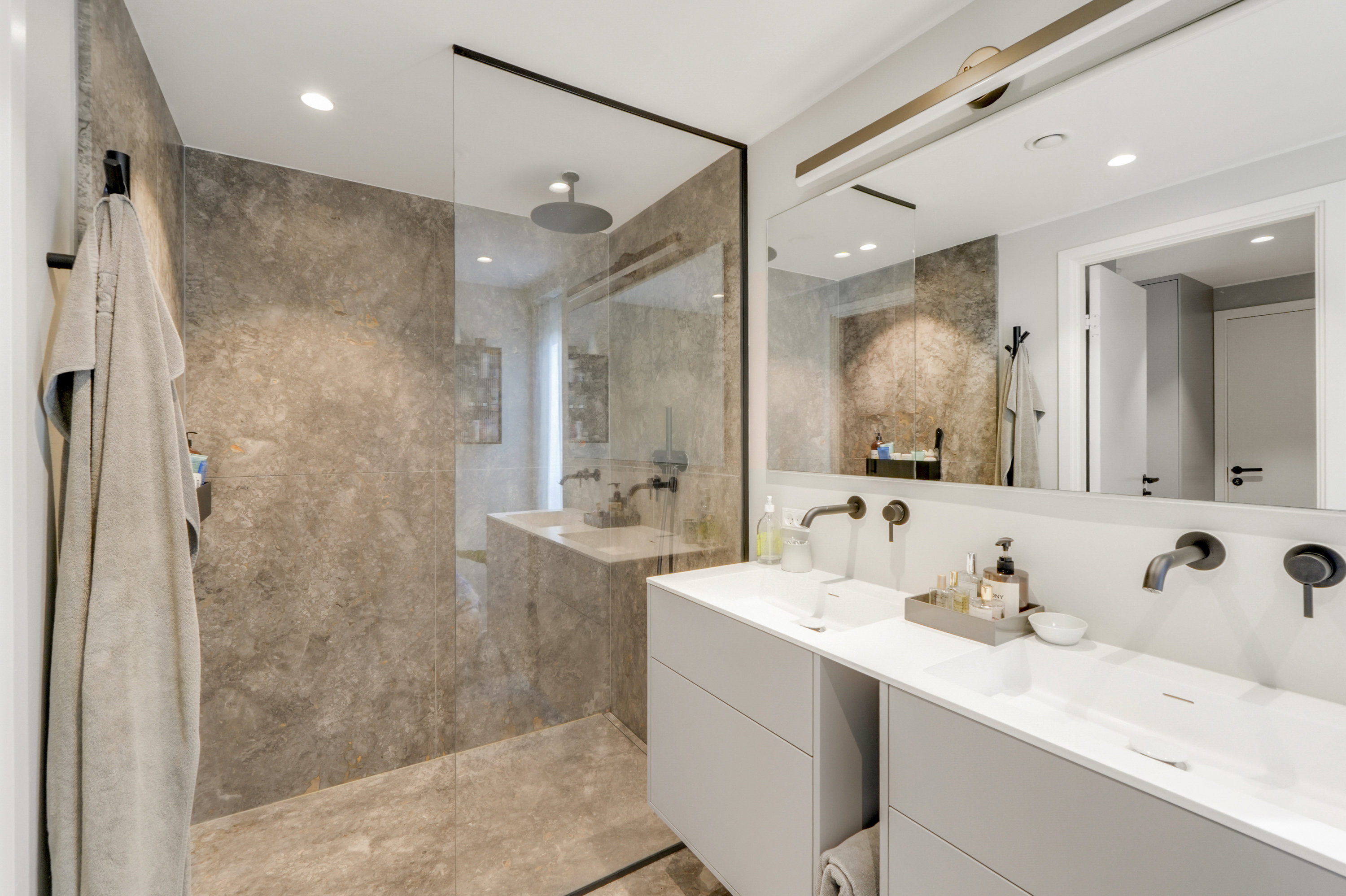 Fremhævet andet billede i fuldskærmstilstand. Billede af Skovshovedvej 23B, 2920 Charlottenlund