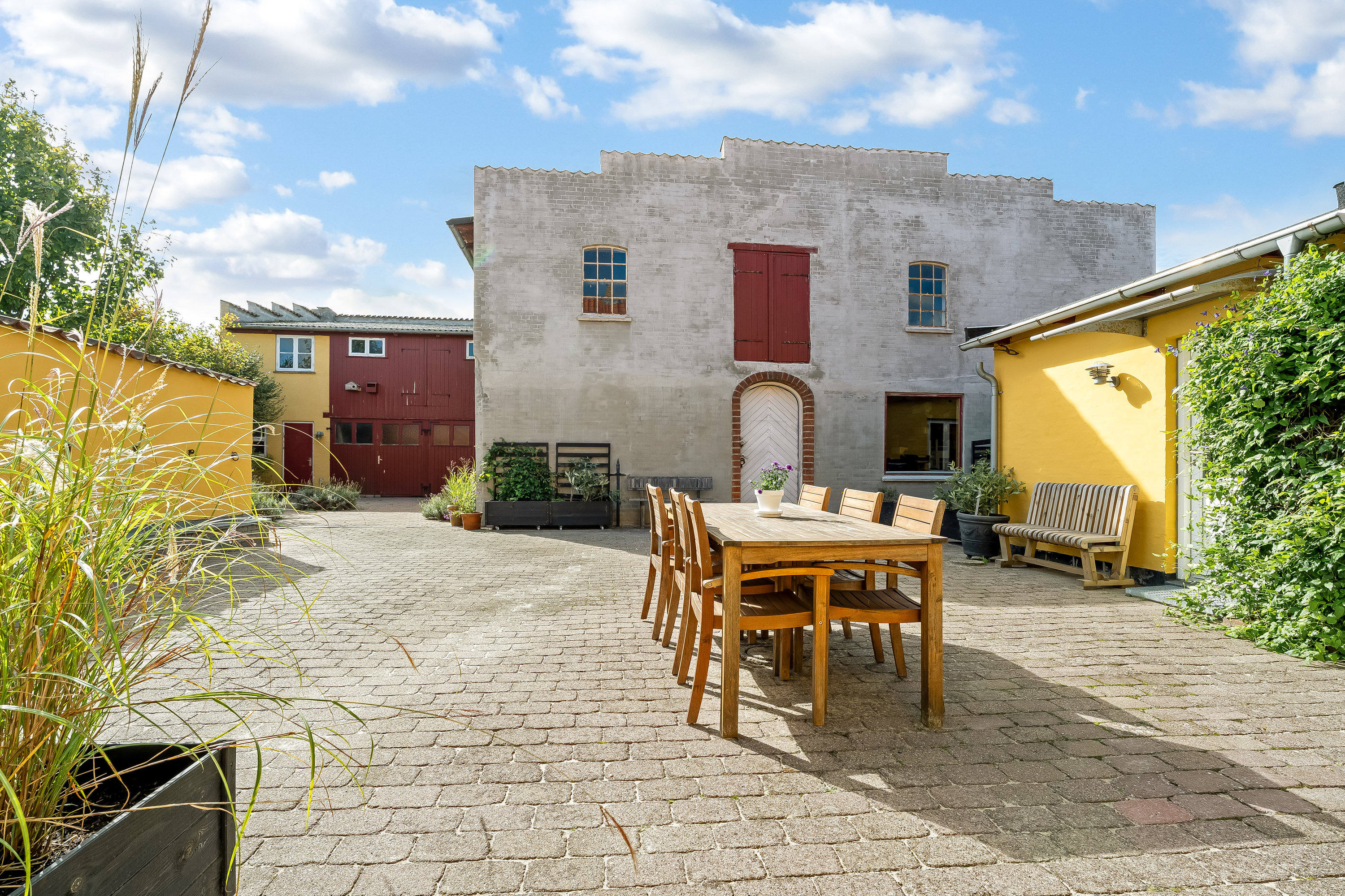 Fremhævet terrasse billede i fuldskærmstilstand. Billede af Nørregade 8, 4800 Nykøbing F