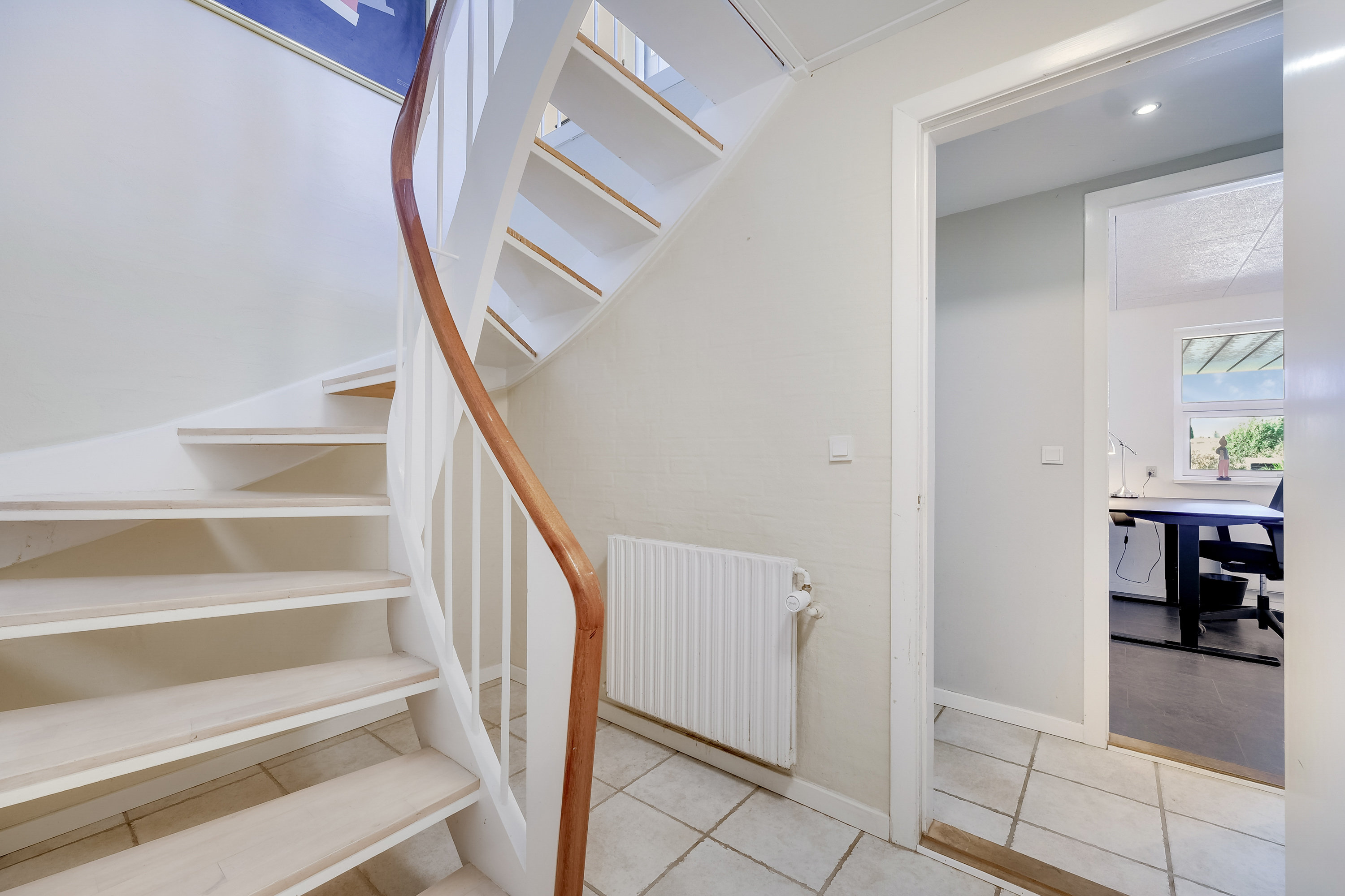 Fremhævet trappe billede i fuldskærmstilstand. Billede af Münstervej 31, Strib, 5500 Middelfart