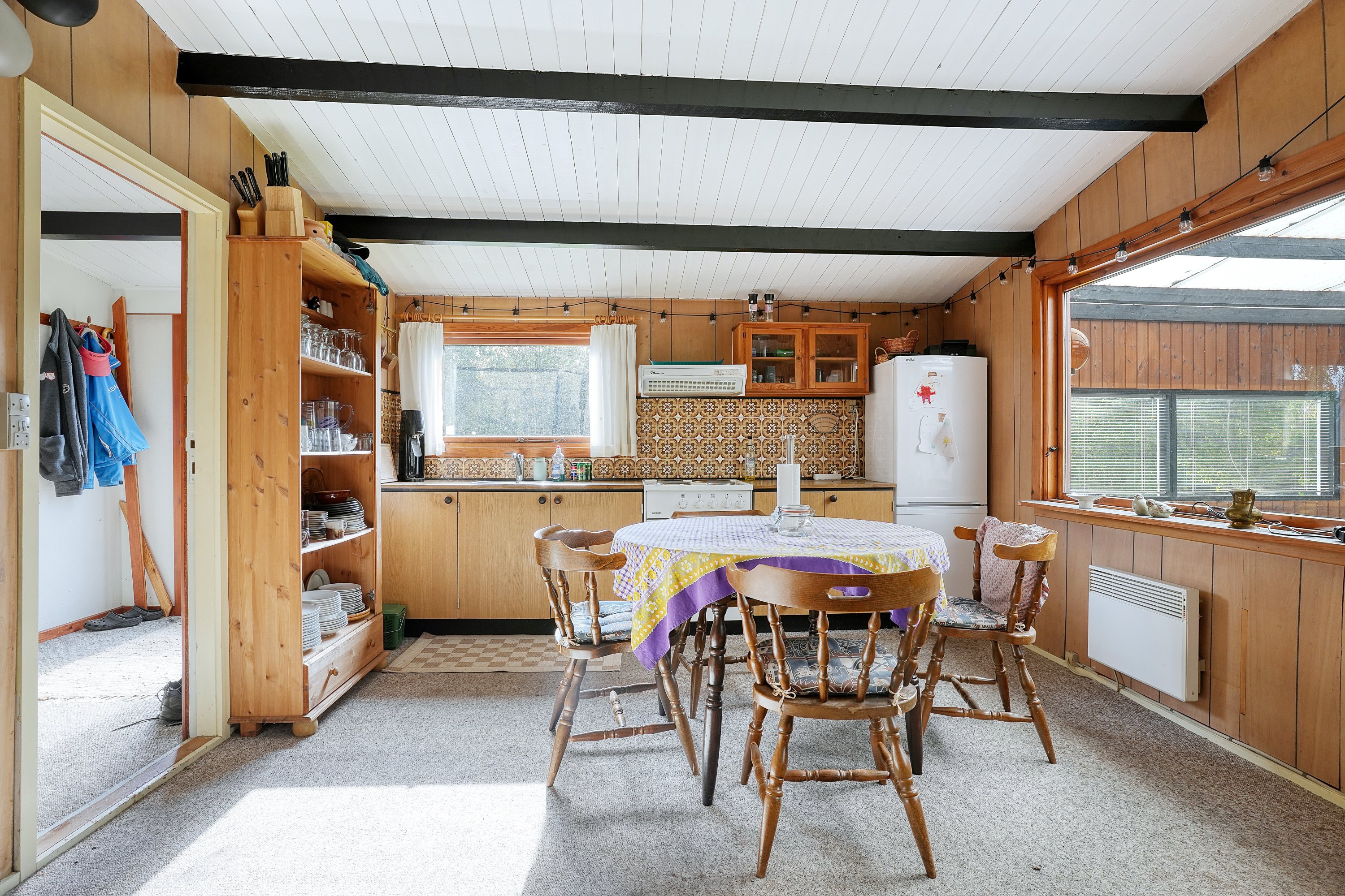 Fremhævet køkken billede i fuldskærmstilstand. Billede af Søbovej 1, Kulhuse, 3630 Jægerspris