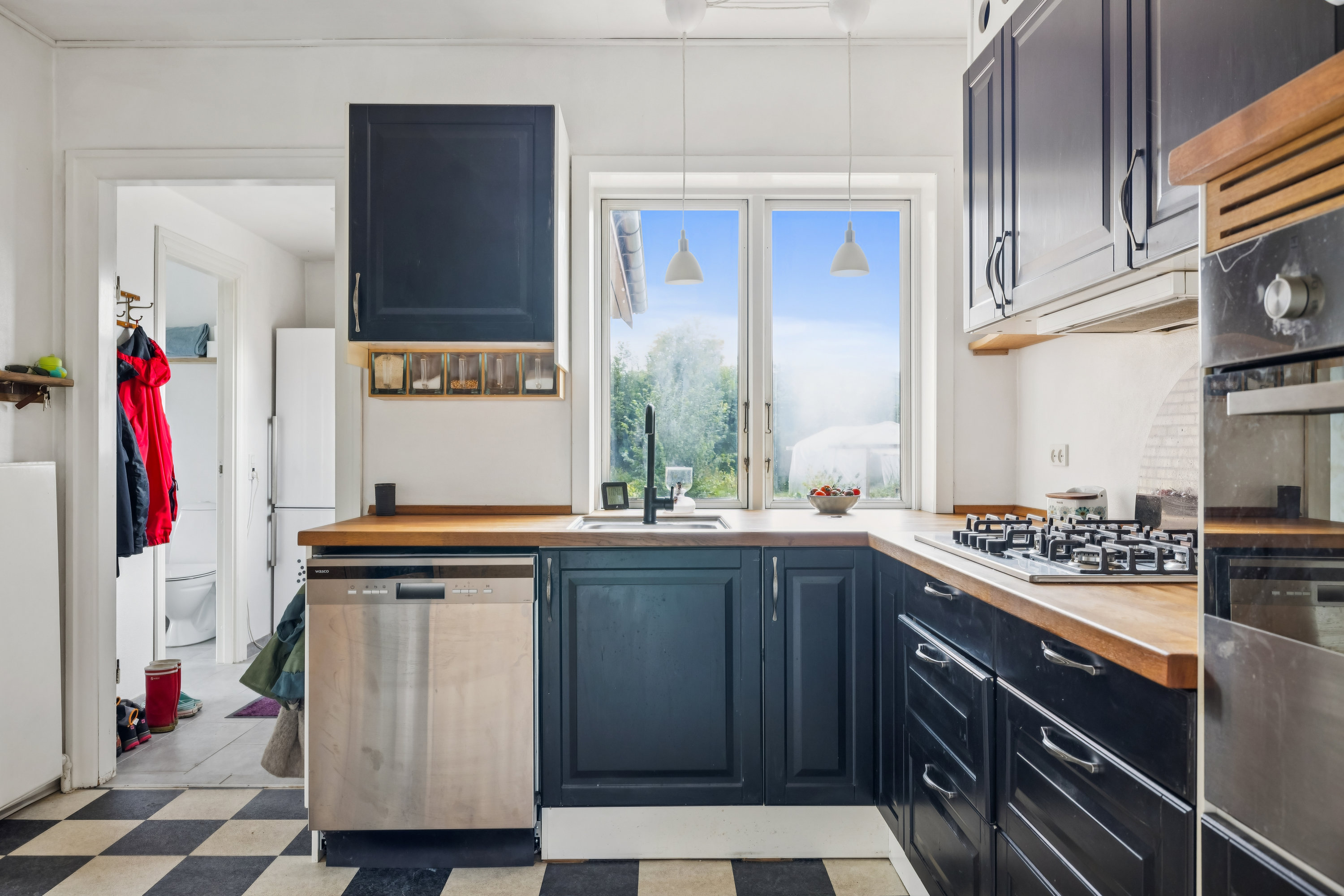 Fremhævet køkken billede i fuldskærmstilstand. Billede af Faaborgvej 16, 5854 Gislev