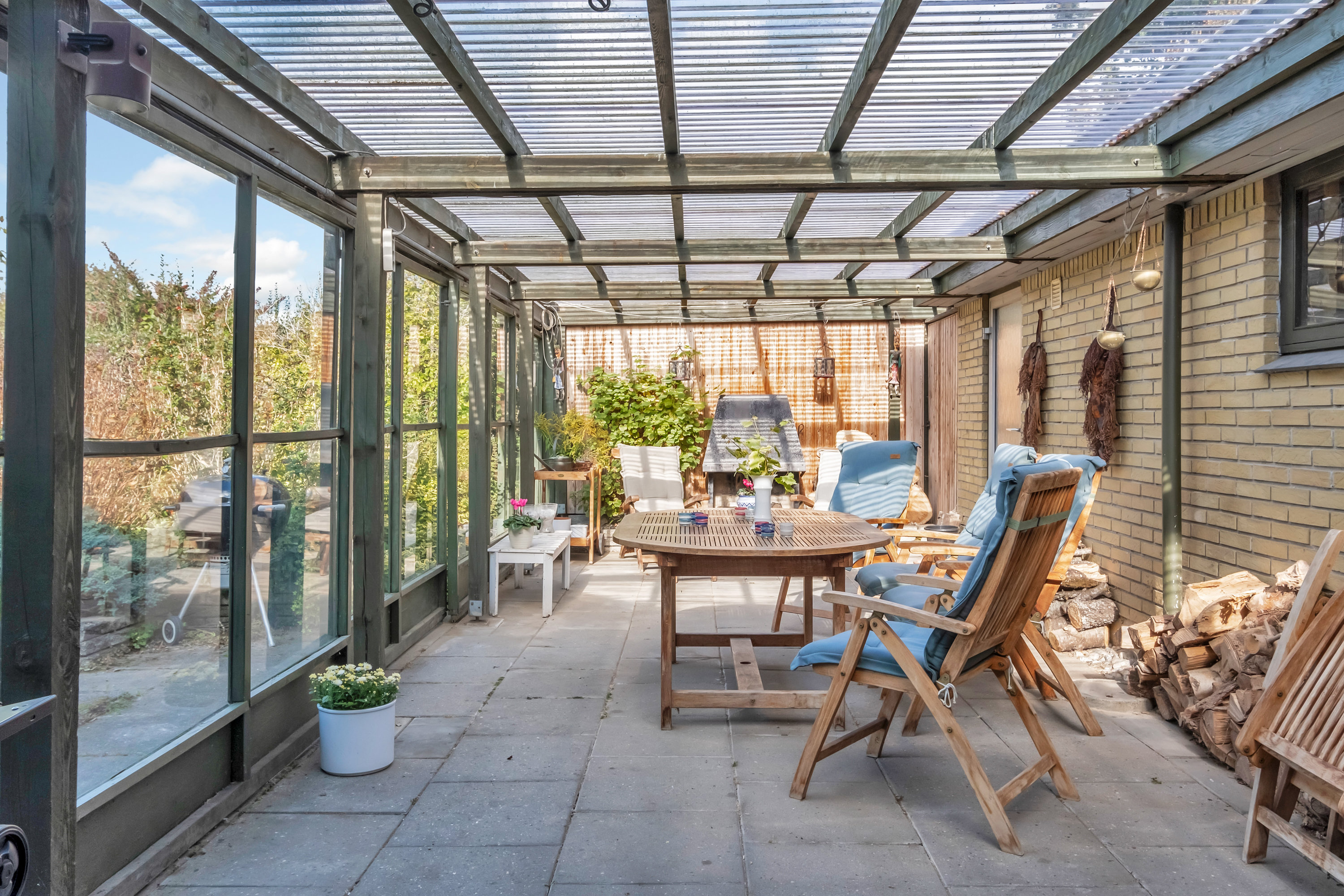 Fremhævet overdækket terrasse billede i fuldskærmstilstand. Billede af Hyldehaven 49, 8520 Lystrup