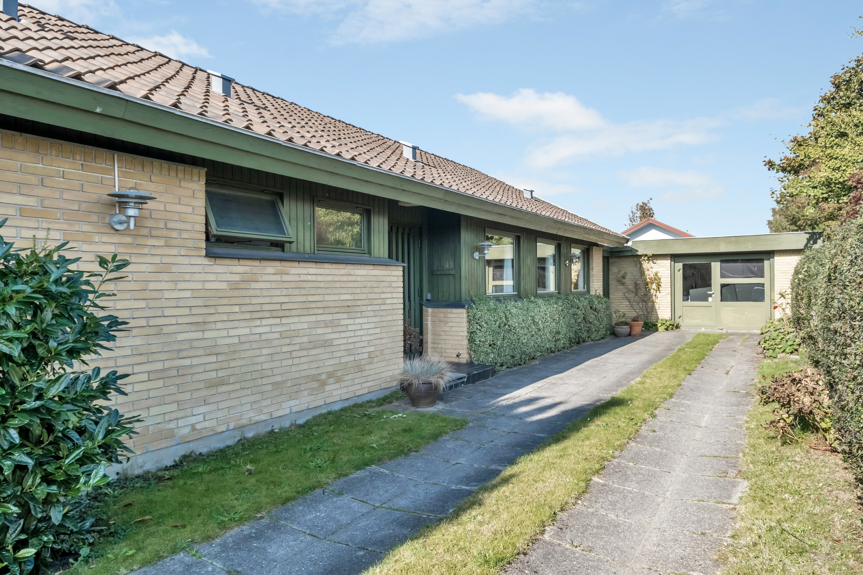 Fremhævet facade billede i fuldskærmstilstand. Billede af Hyldehaven 49, 8520 Lystrup