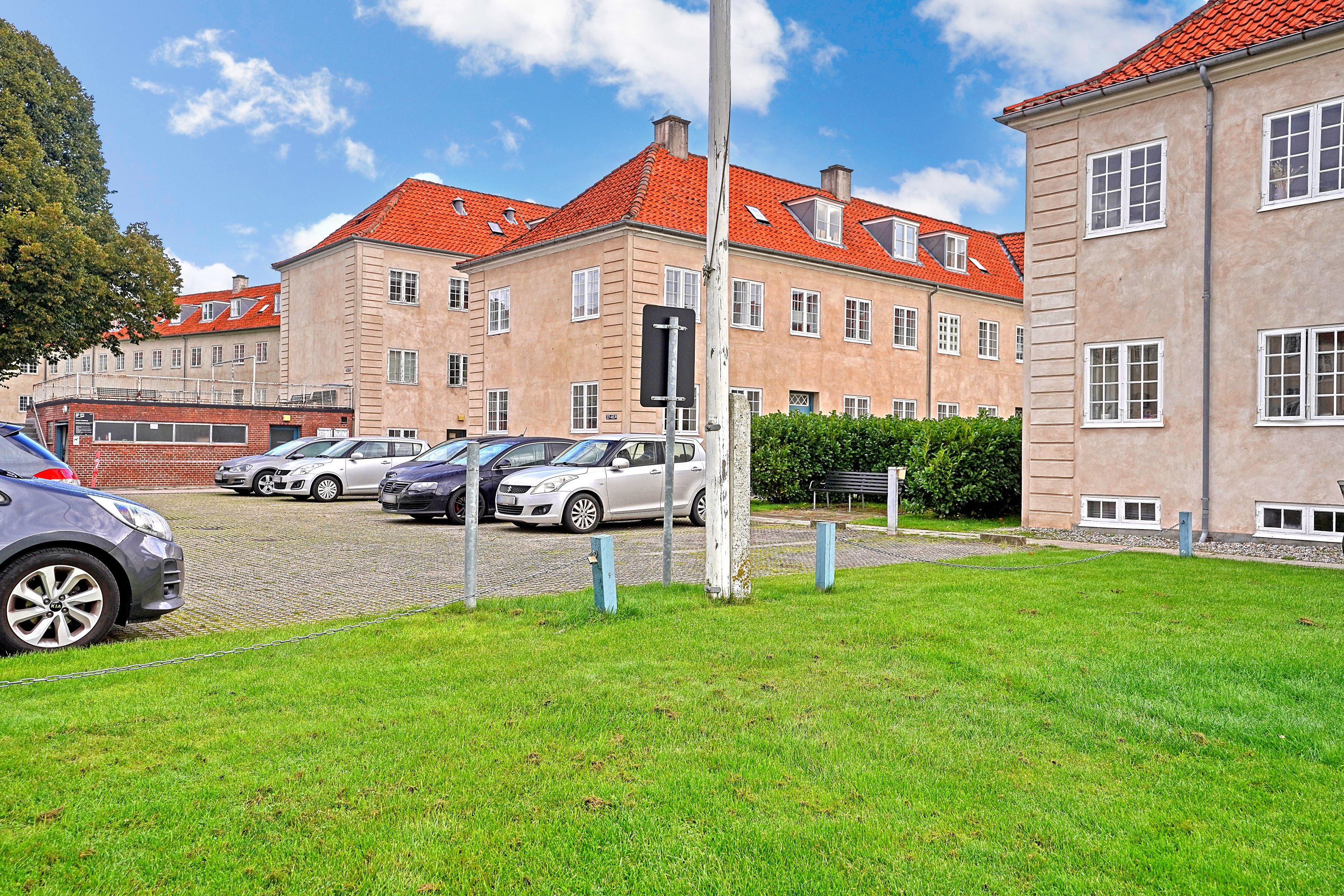 Fremhævet standard udendørs billede i fuldskærmstilstand. Billede af Bragesvej 45, st.. th., 3000 Helsingør