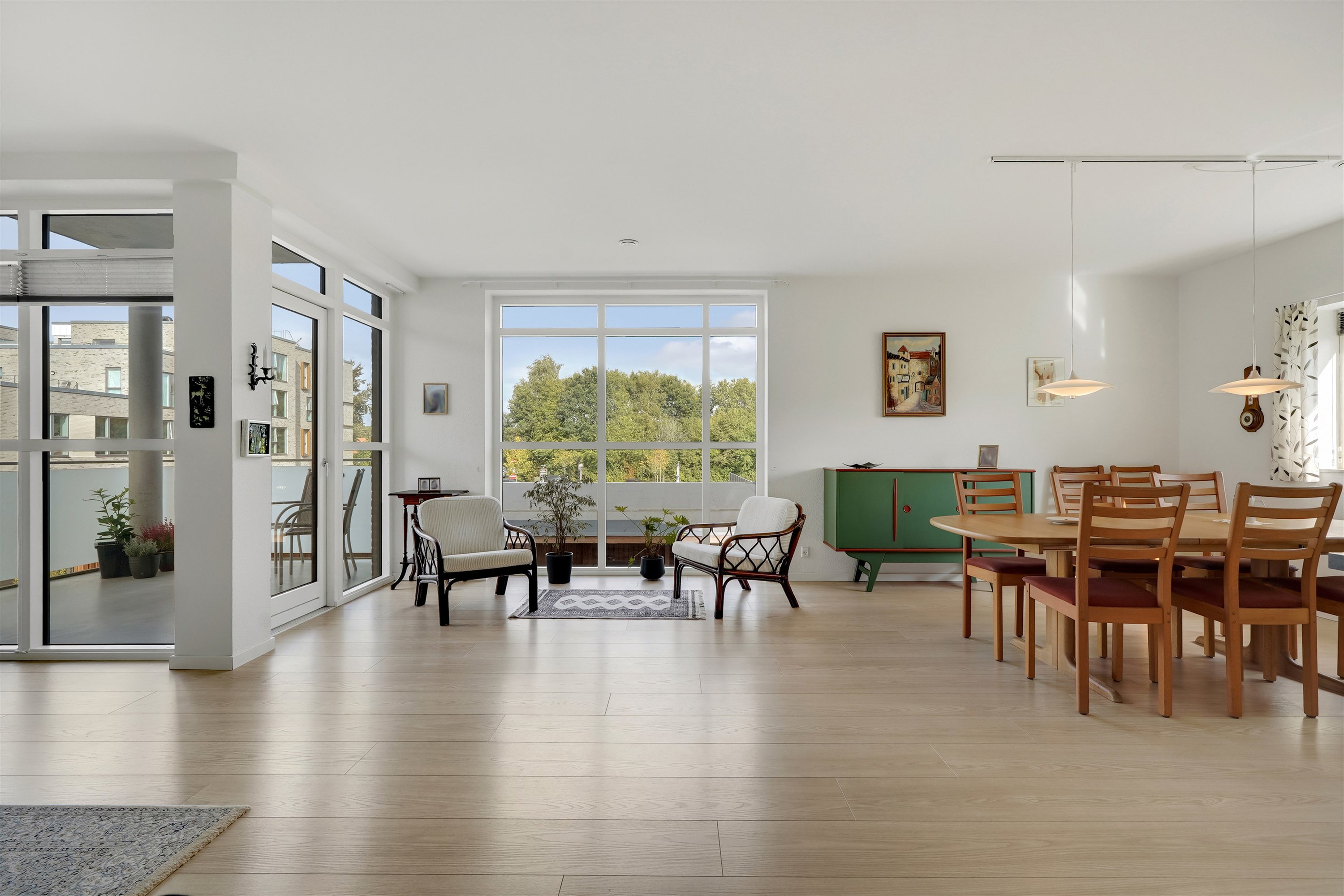 Fremhævet stue billede i fuldskærmstilstand. Billede af Hovedgaden 44C, 1. th., 7190 Billund