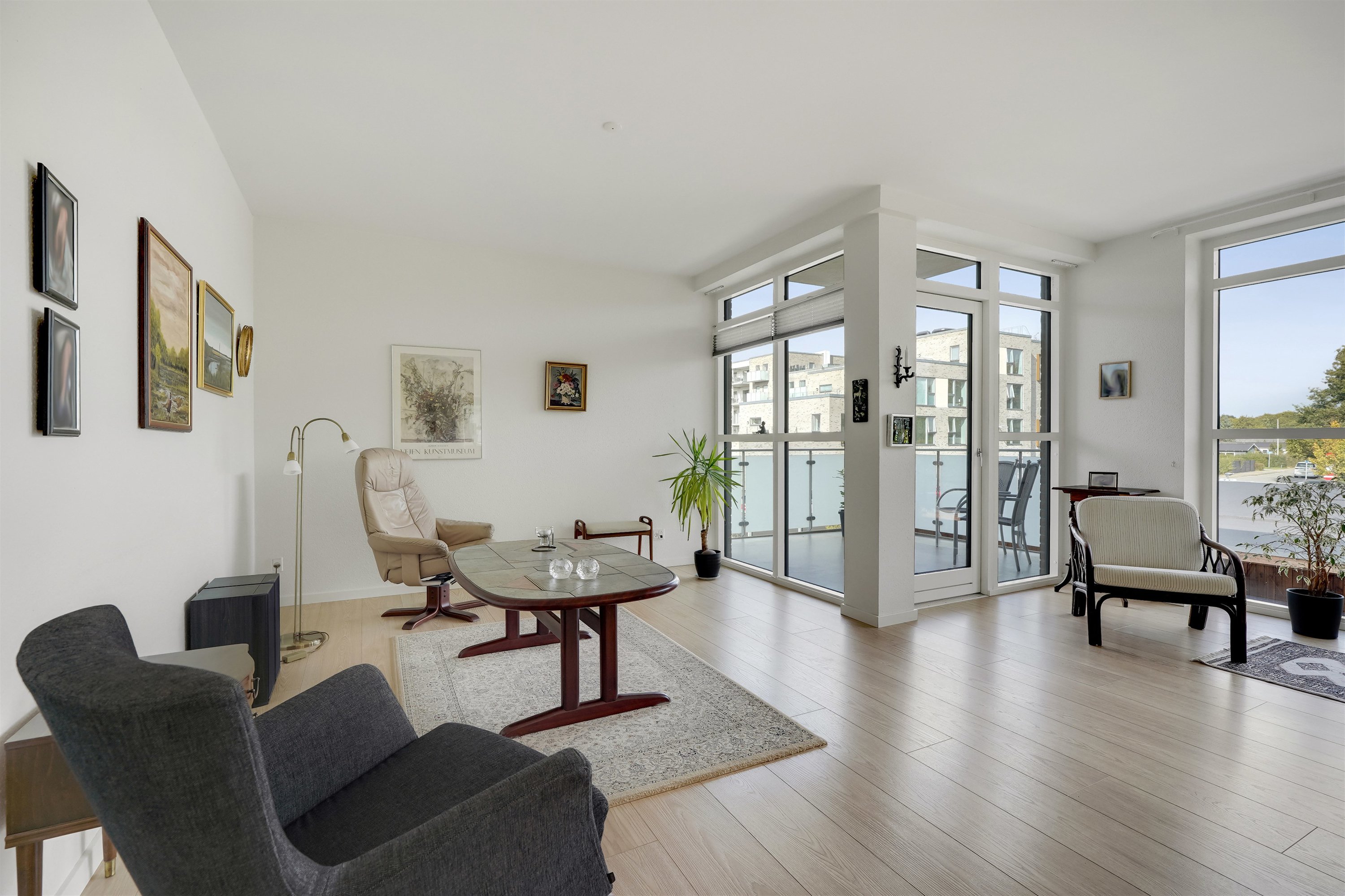 Fremhævet stue billede i fuldskærmstilstand. Billede af Hovedgaden 44C, 1. th., 7190 Billund