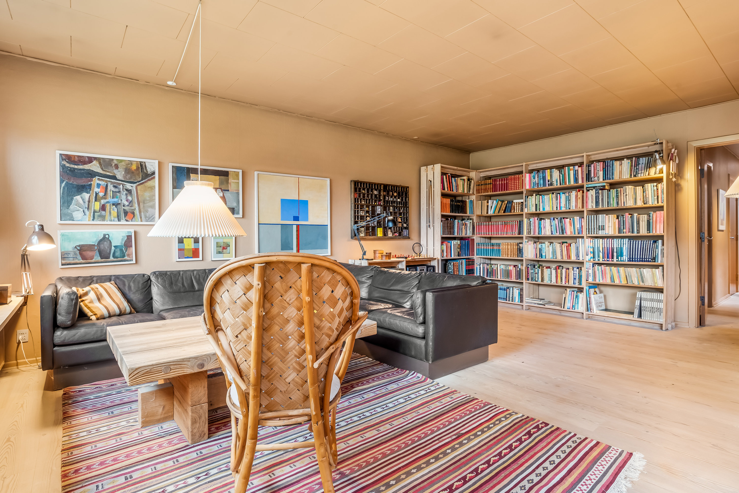 Fremhævet stue billede i fuldskærmstilstand. Billede af Skoleparken 28, 7500 Holstebro