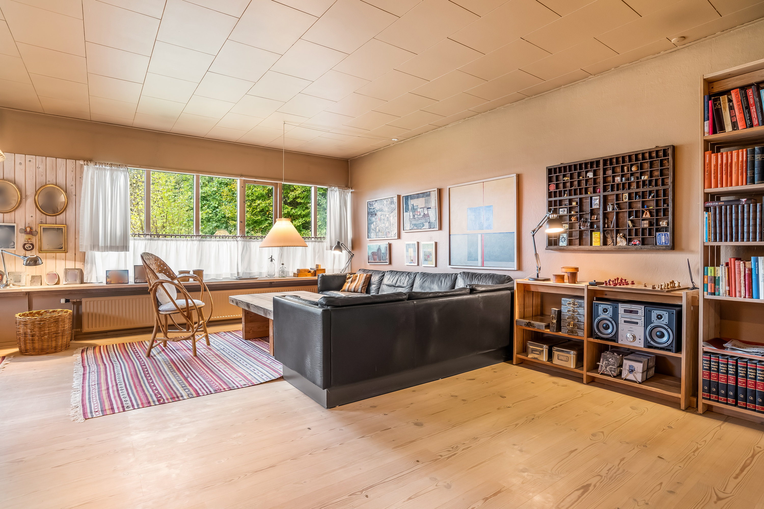 Fremhævet stue billede i fuldskærmstilstand. Billede af Skoleparken 28, 7500 Holstebro