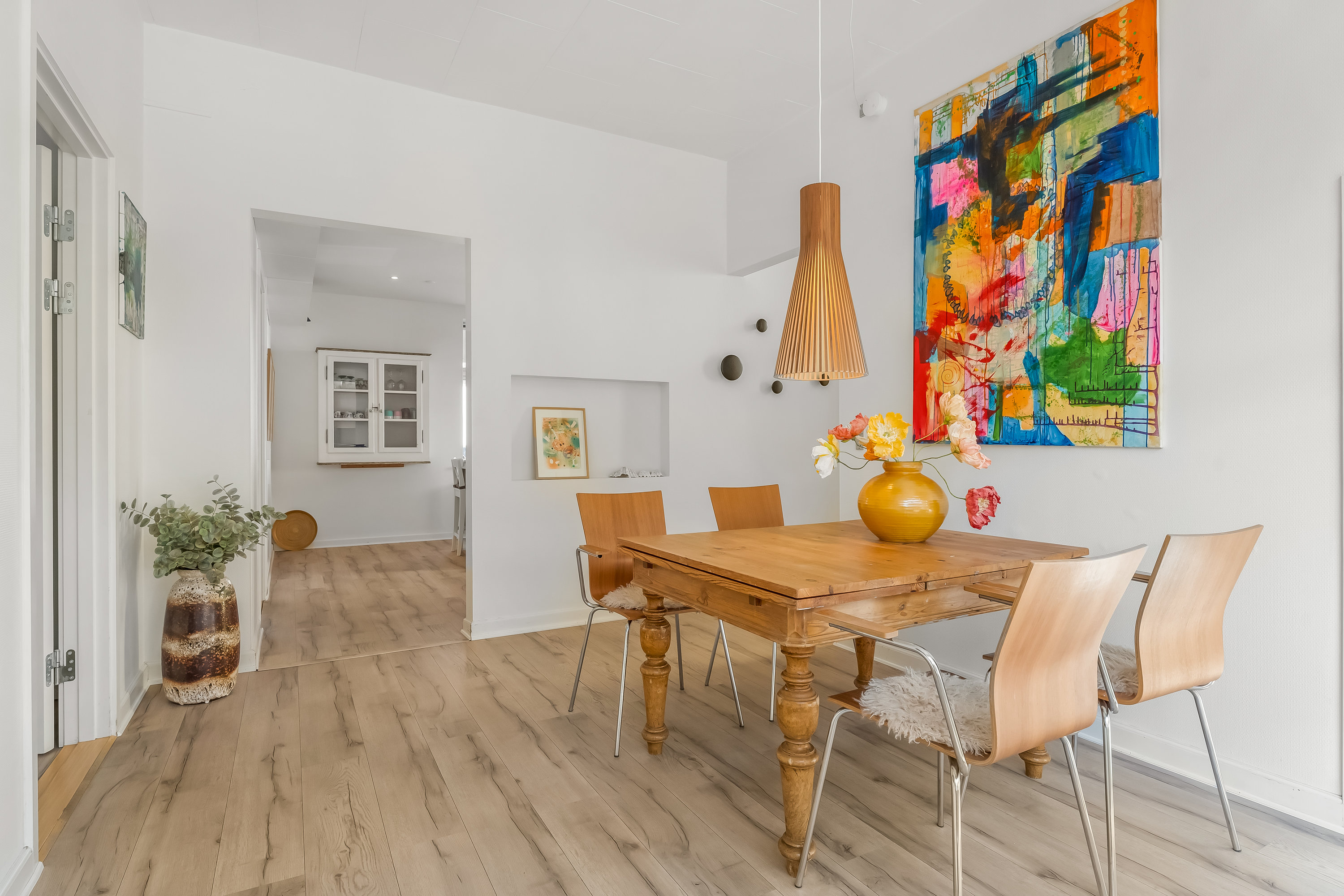 Fremhævet stue billede i fuldskærmstilstand. Billede af Holchsgade 2, 4800 Nykøbing F