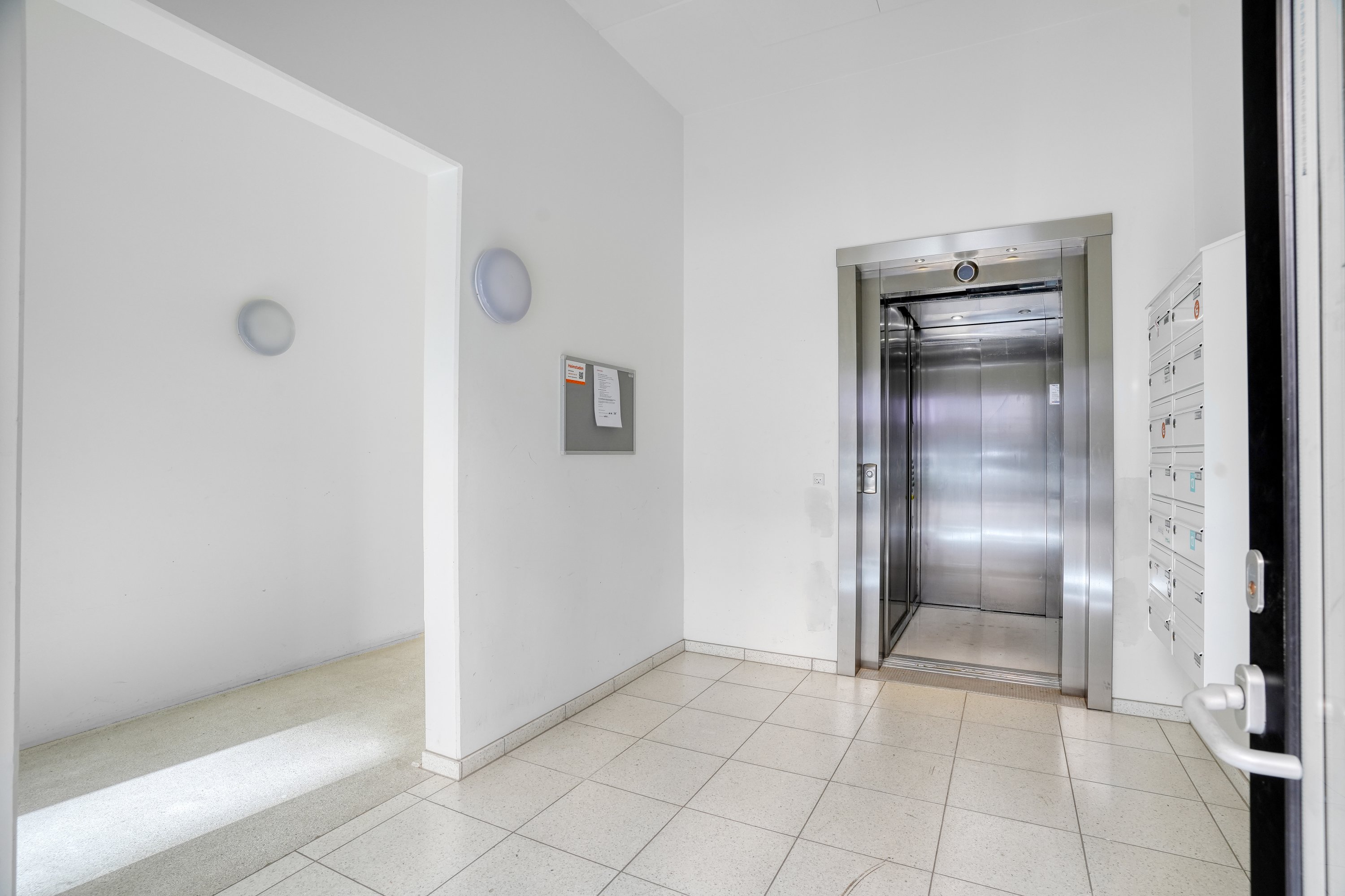 Fremhævet opgang billede i fuldskærmstilstand. Billede af Ingrid Marievej 20, 6. tv., 2500 Valby