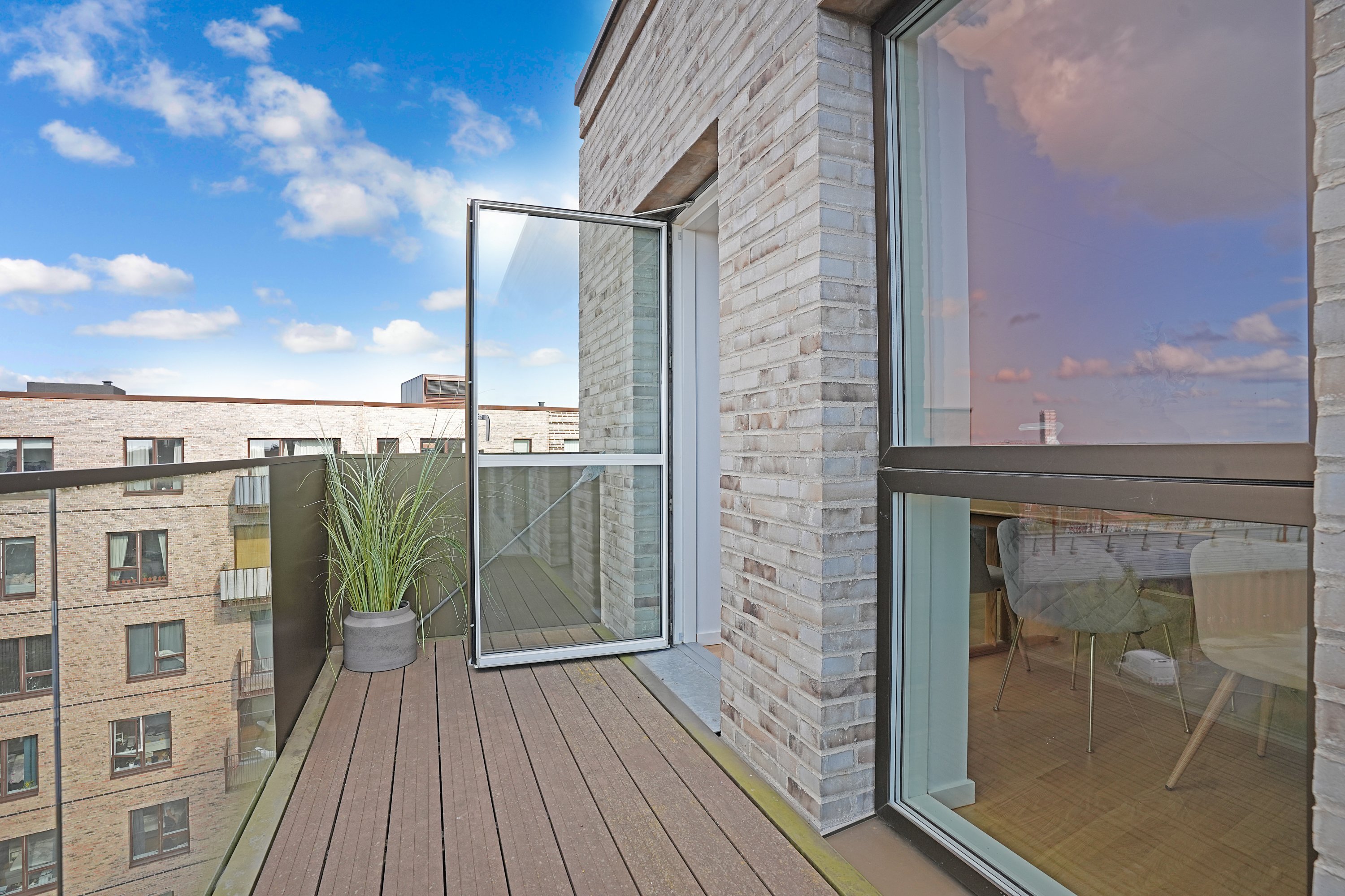 Fremhævet altan billede i fuldskærmstilstand. Billede af Ingrid Marievej 20, 6. tv., 2500 Valby