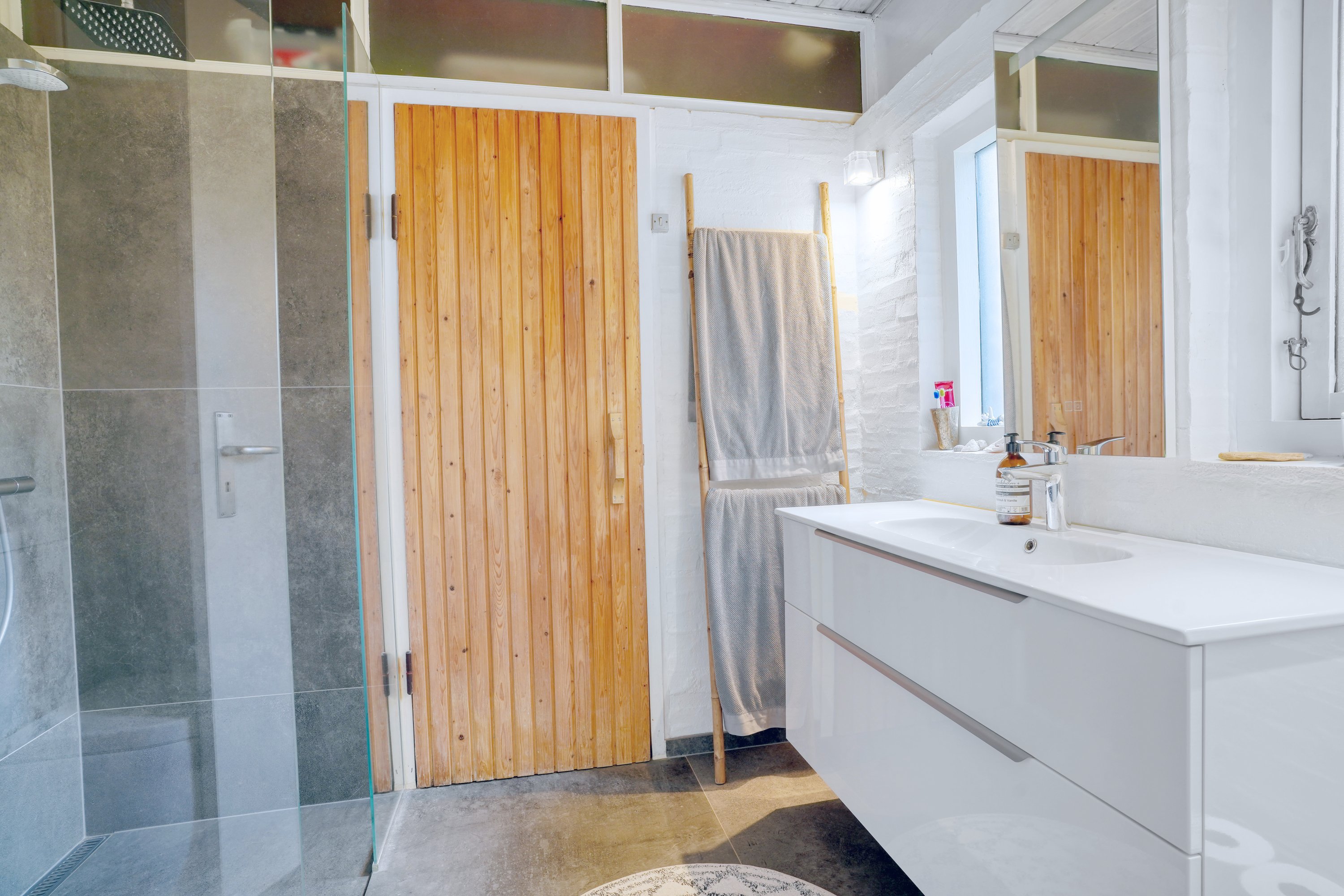 Fremhævet badeværelse billede i fuldskærmstilstand. Billede af Smedievej 26, 3400 Hillerød