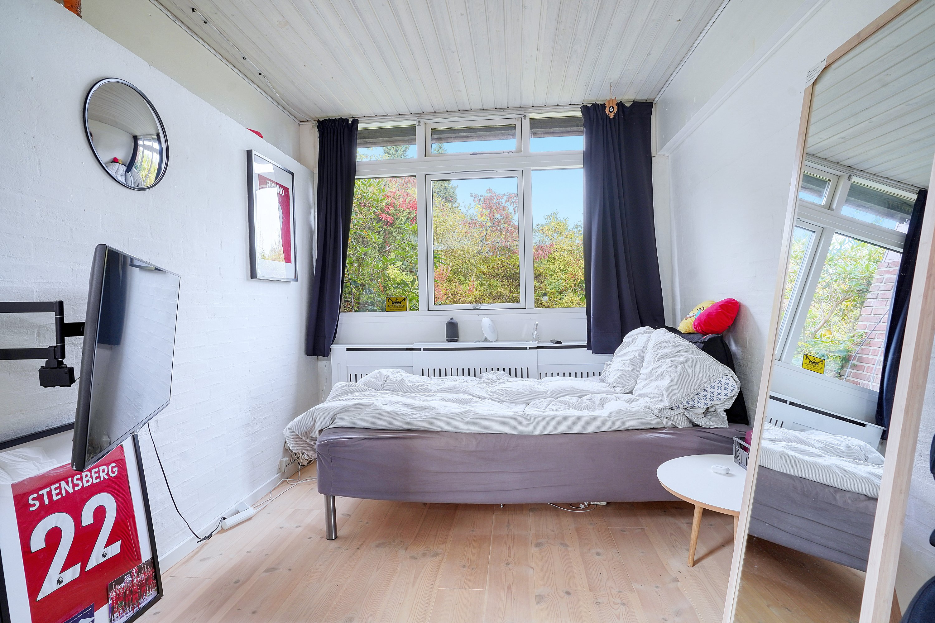 Fremhævet værelse billede i fuldskærmstilstand. Billede af Smedievej 26, 3400 Hillerød