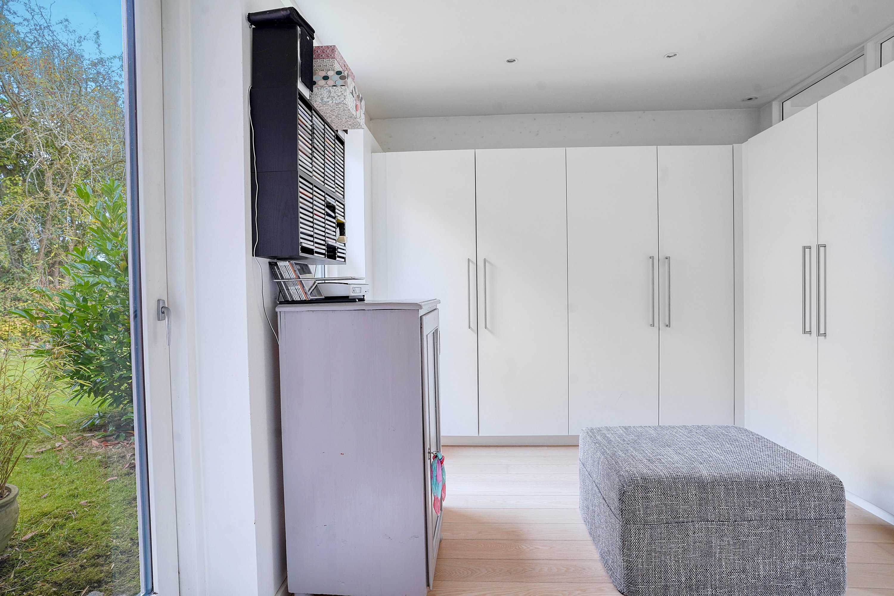 Fremhævet værelse billede i fuldskærmstilstand. Billede af Smedievej 26, 3400 Hillerød