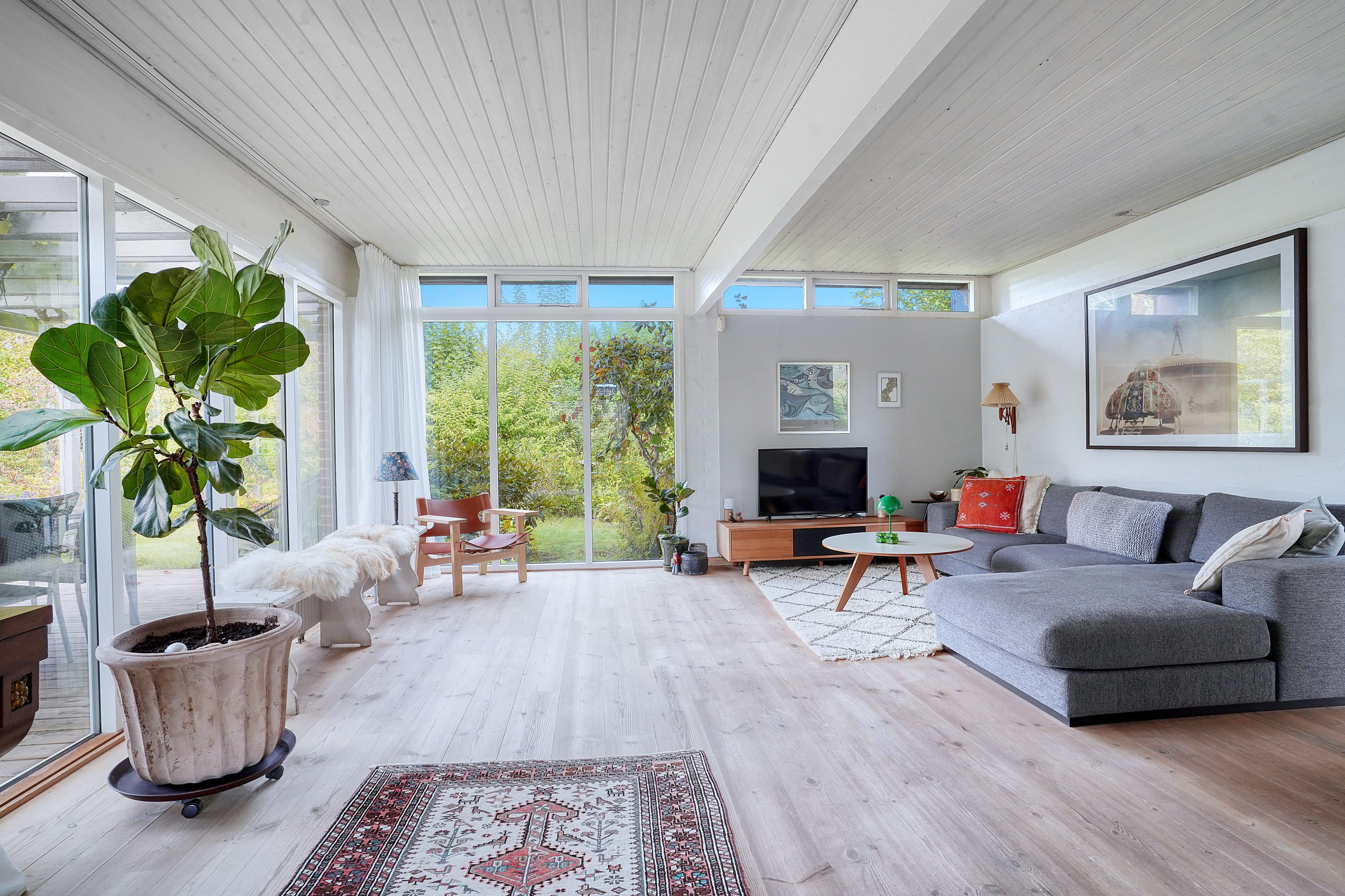 Fremhævet stue billede i fuldskærmstilstand. Billede af Smedievej 26, 3400 Hillerød