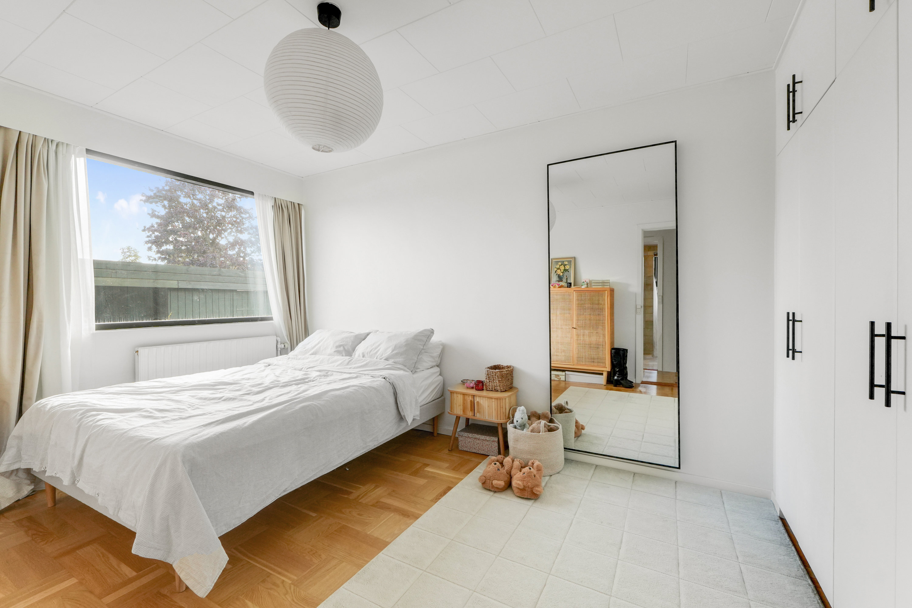 Fremhævet andet billede i fuldskærmstilstand. Billede af Sommerbuen 11, 2750 Ballerup