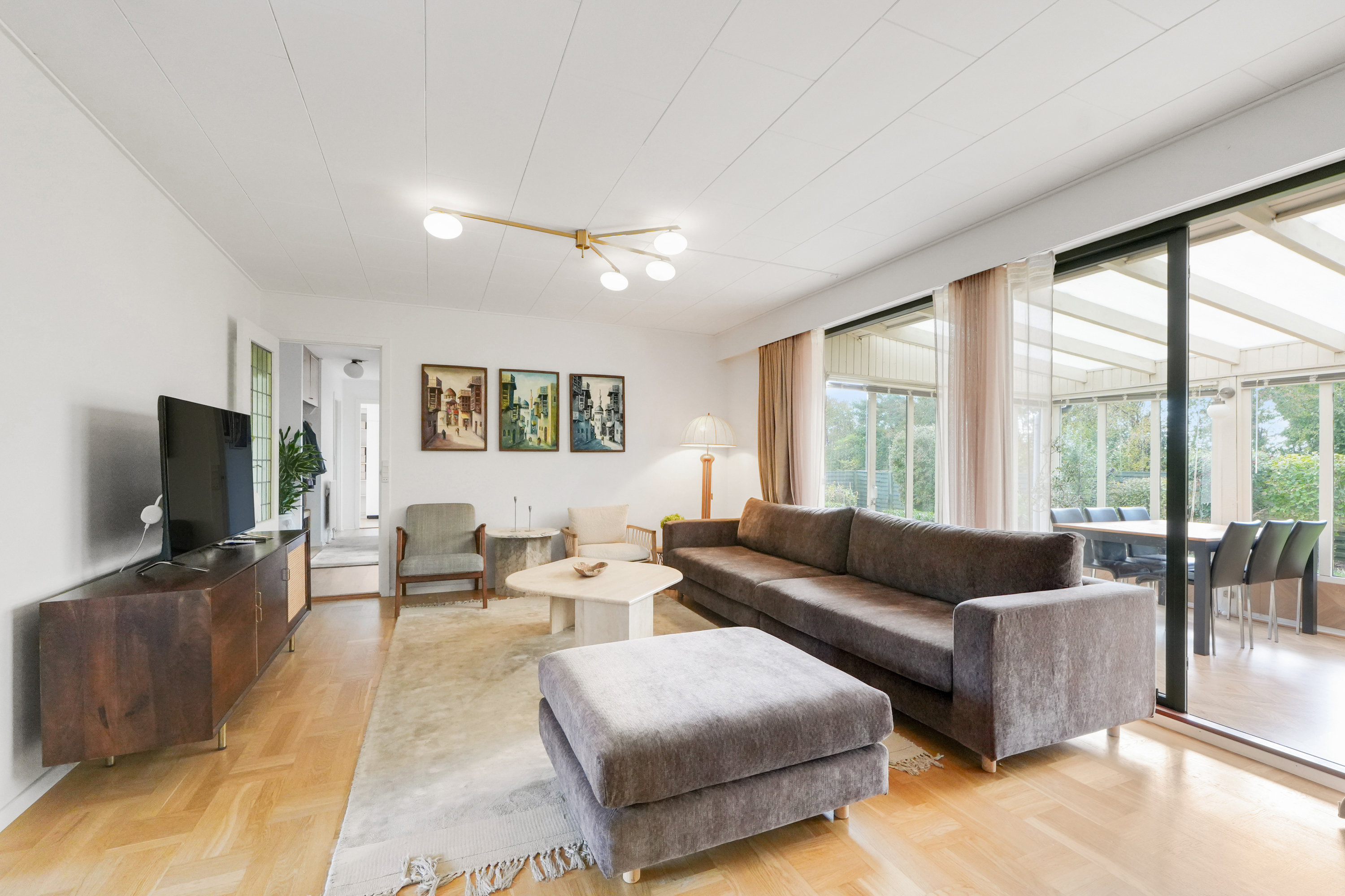 Fremhævet andet billede i fuldskærmstilstand. Billede af Sommerbuen 11, 2750 Ballerup