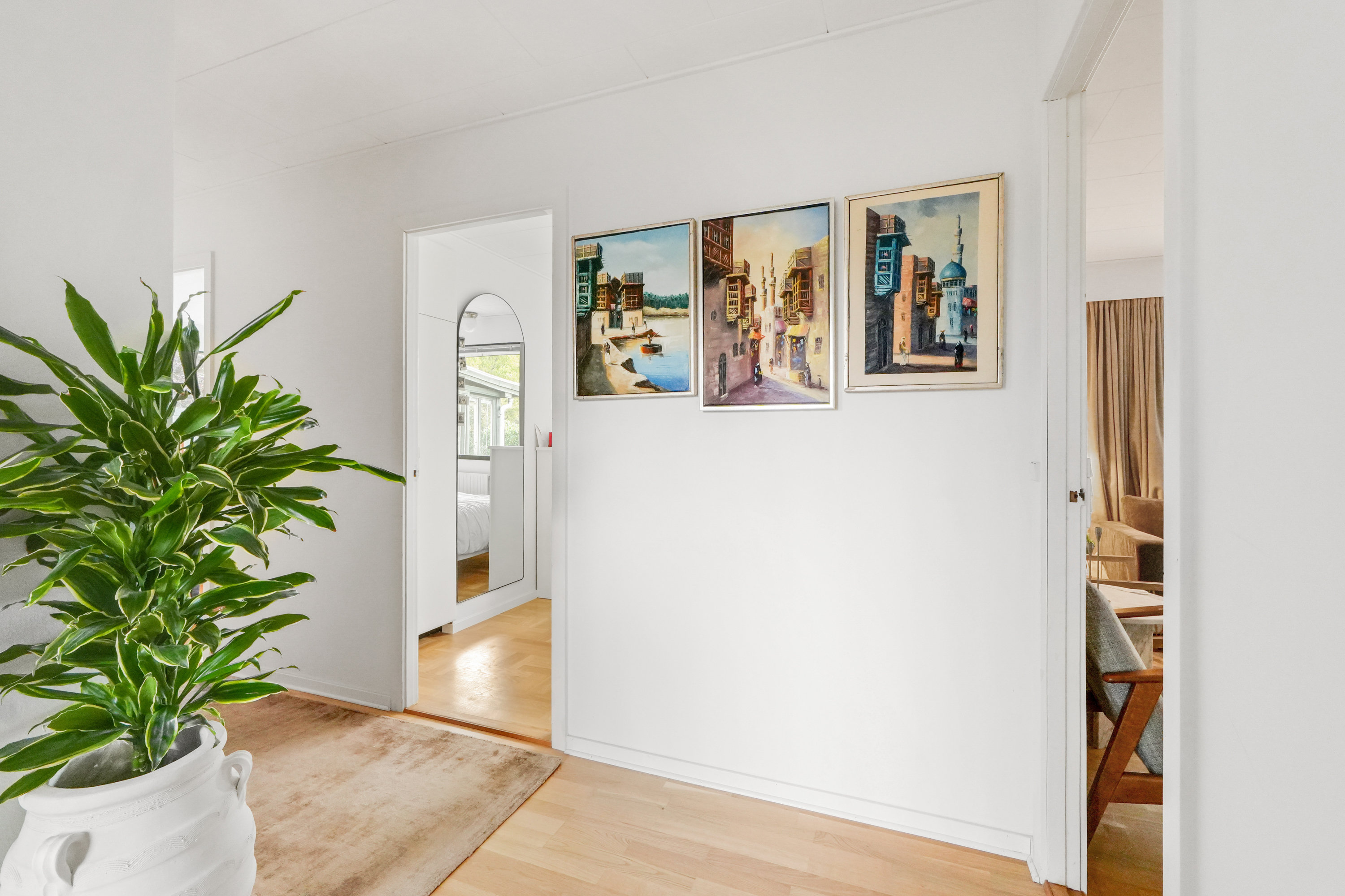 Fremhævet andet billede i fuldskærmstilstand. Billede af Sommerbuen 11, 2750 Ballerup