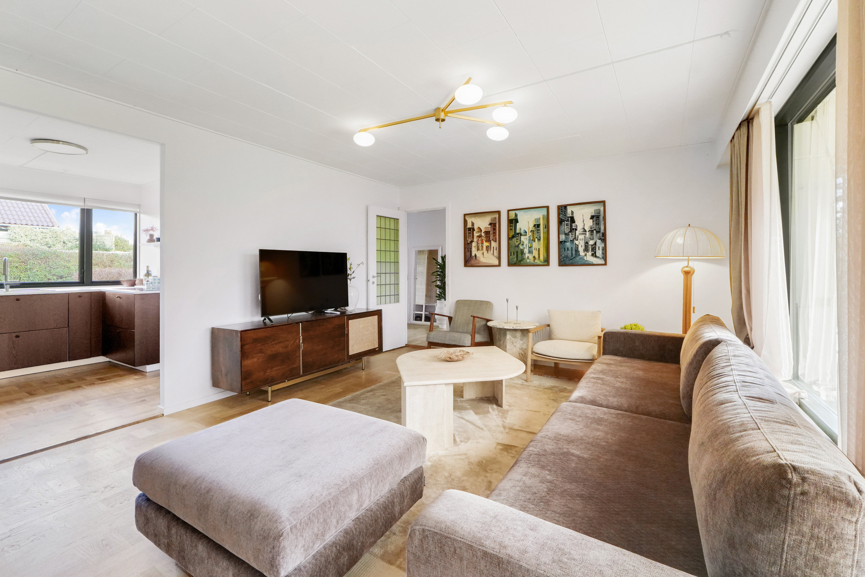 Fremhævet andet billede i fuldskærmstilstand. Billede af Sommerbuen 11, 2750 Ballerup