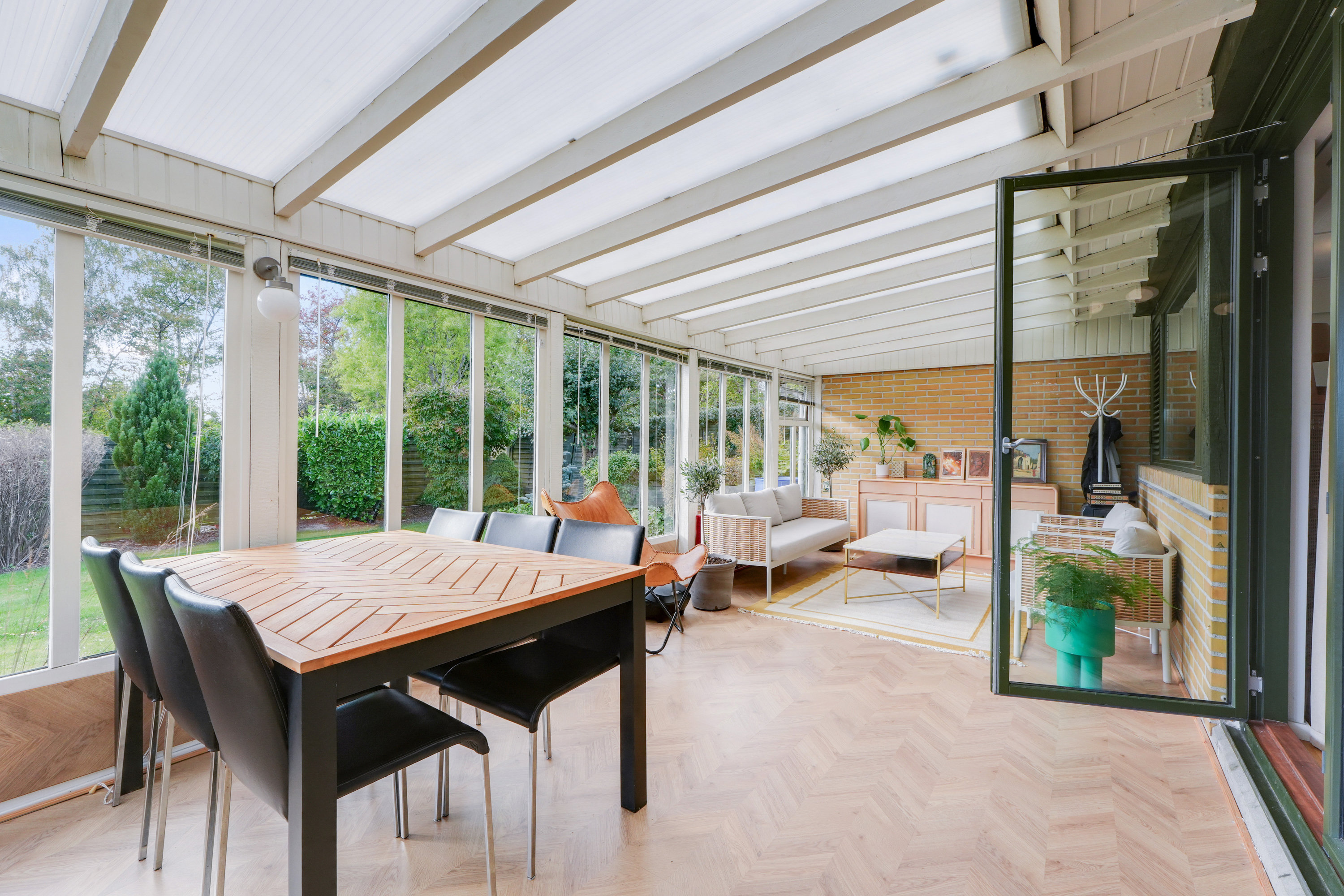 Fremhævet andet billede i fuldskærmstilstand. Billede af Sommerbuen 11, 2750 Ballerup