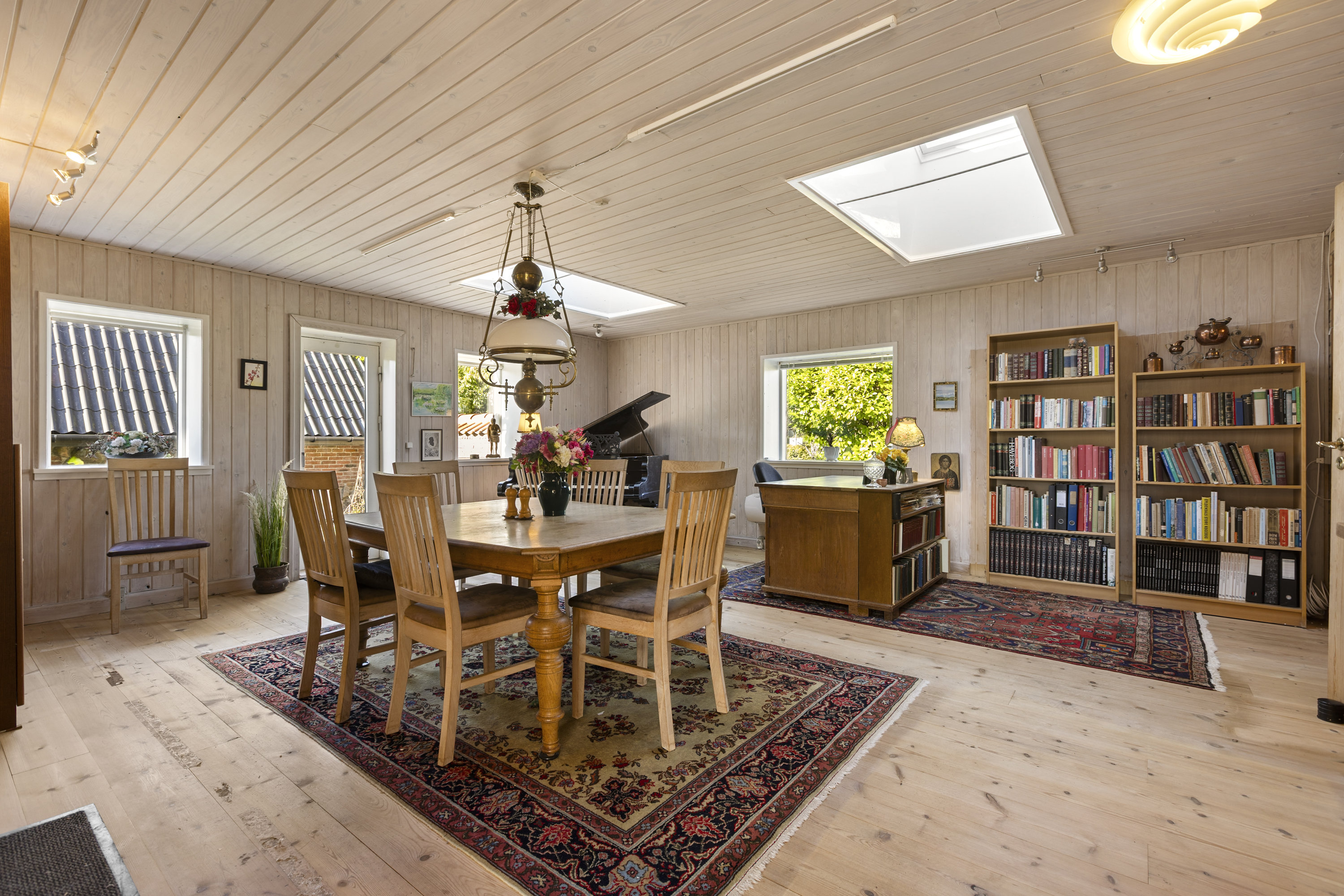 Fremhævet stue billede i fuldskærmstilstand. Billede af Bøgevej 10, 4490 Jerslev Sjælland