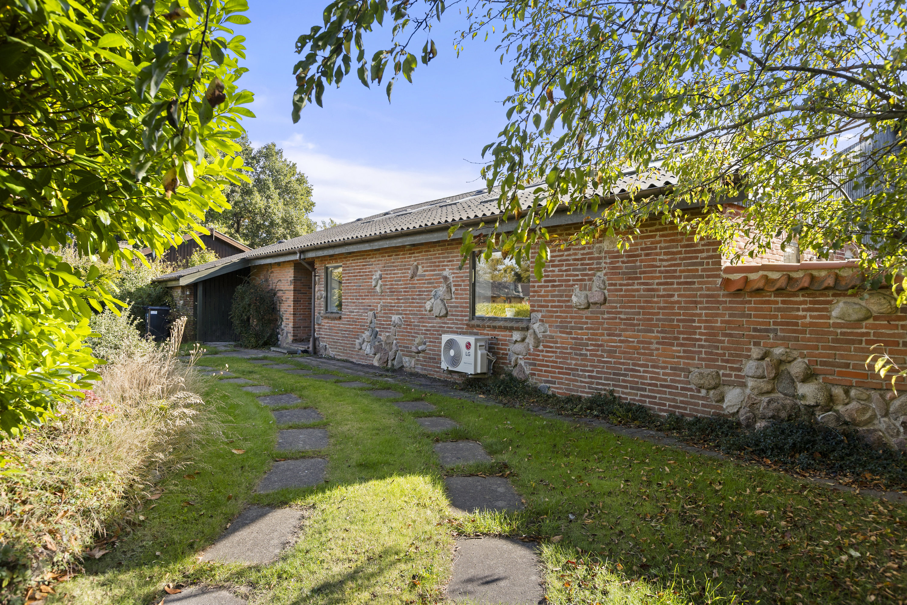 Fremhævet ejendommen billede i fuldskærmstilstand. Billede af Bøgevej 10, 4490 Jerslev Sjælland