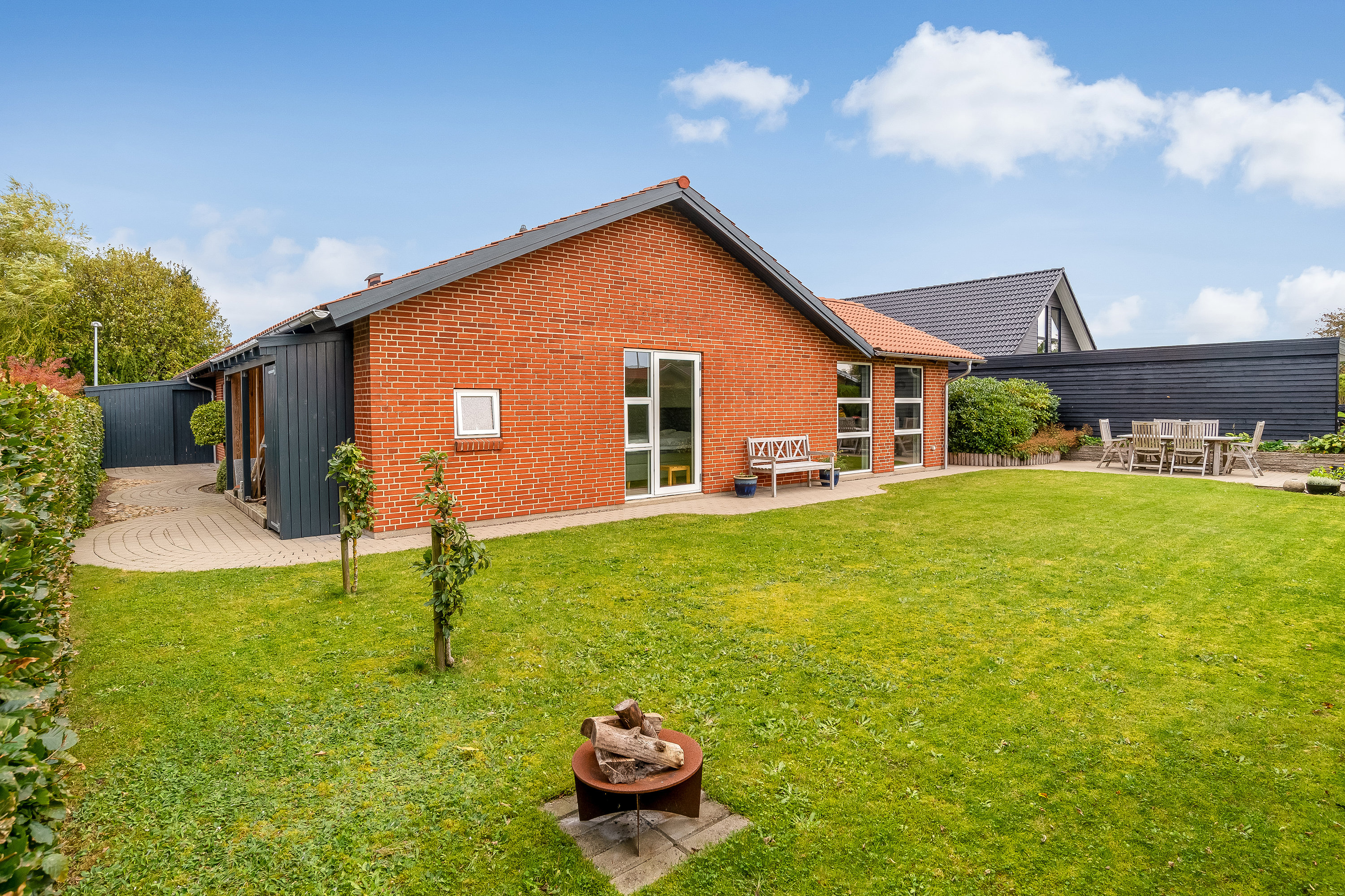 Fremhævet have billede i fuldskærmstilstand. Billede af Lyngkrogen 26, Mejdal, 7500 Holstebro