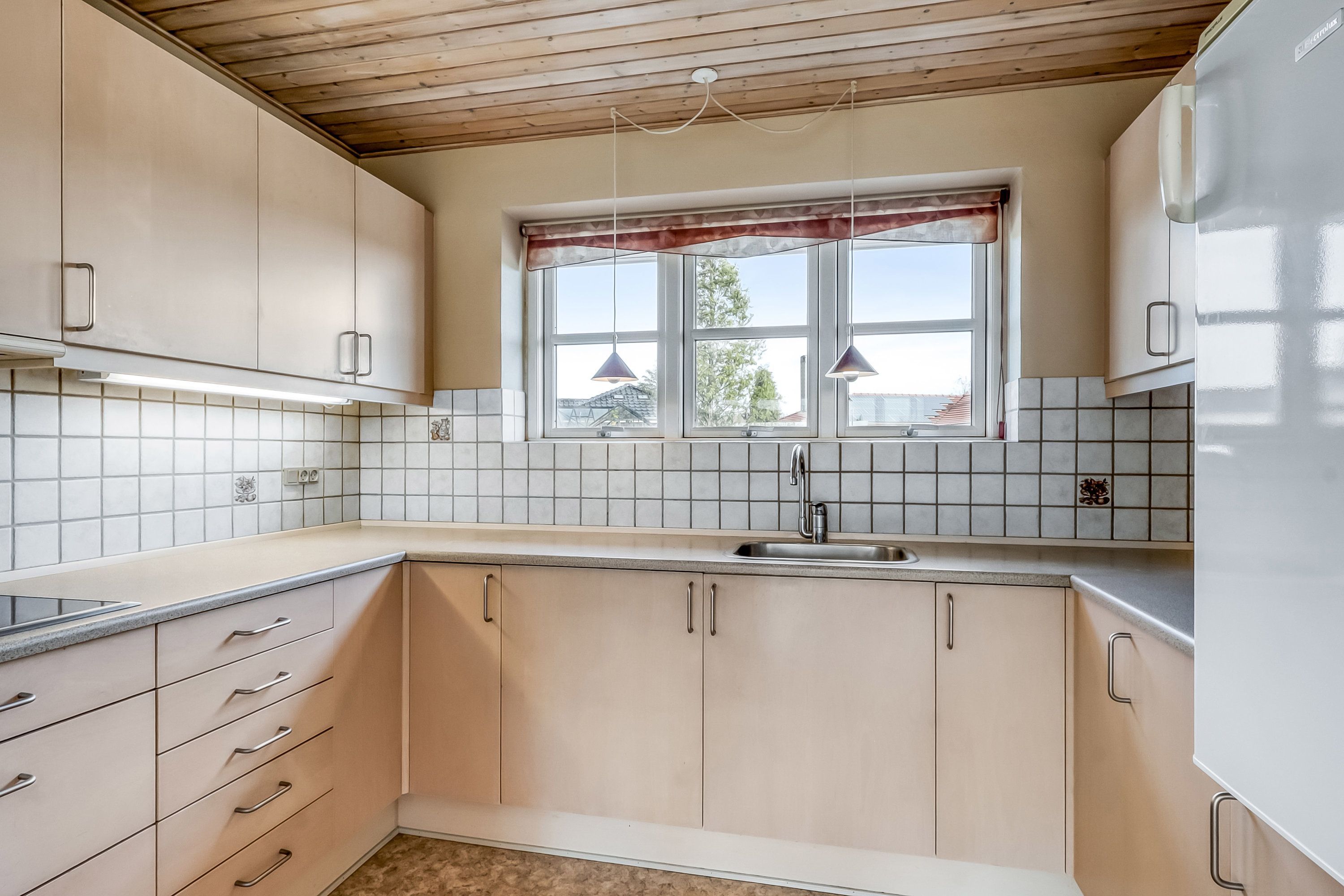 Fremhævet køkken billede i fuldskærmstilstand. Billede af Teglbakken 27, 5771 Stenstrup