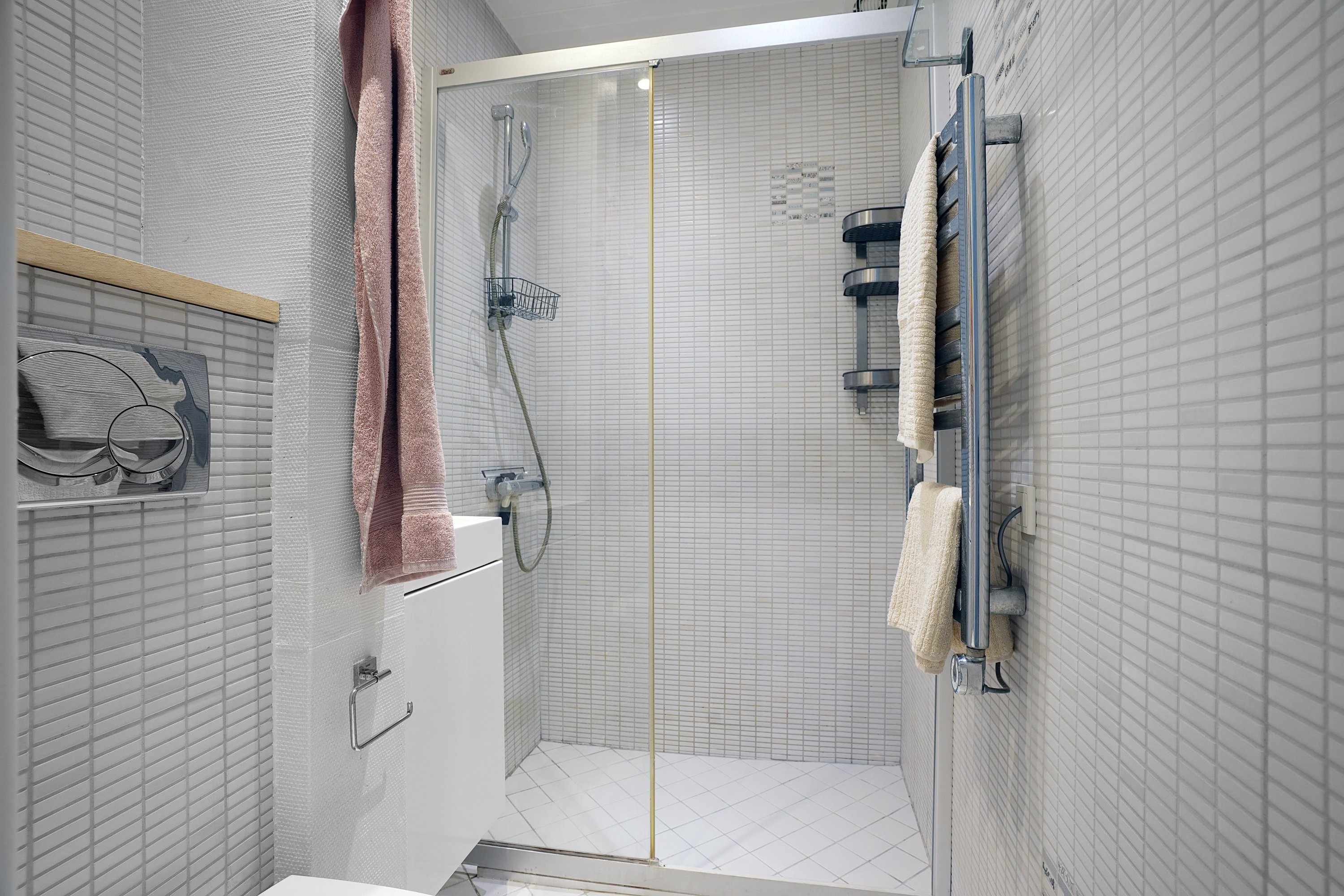 Fremhævet badeværelse billede i fuldskærmstilstand. Billede af Vestbanevej 9, st.. tv., 2500 Valby