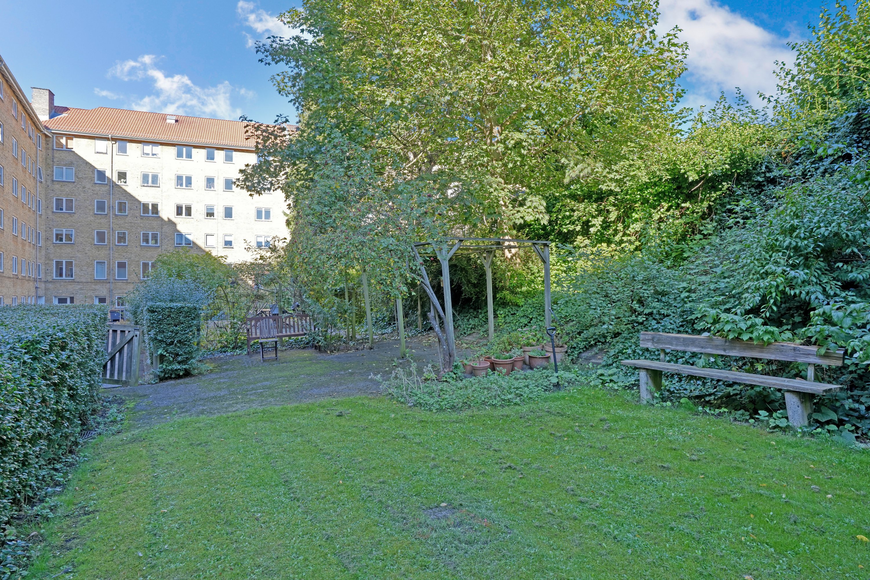 Fremhævet gårdmiljø billede i fuldskærmstilstand. Billede af Vestbanevej 9, st.. tv., 2500 Valby