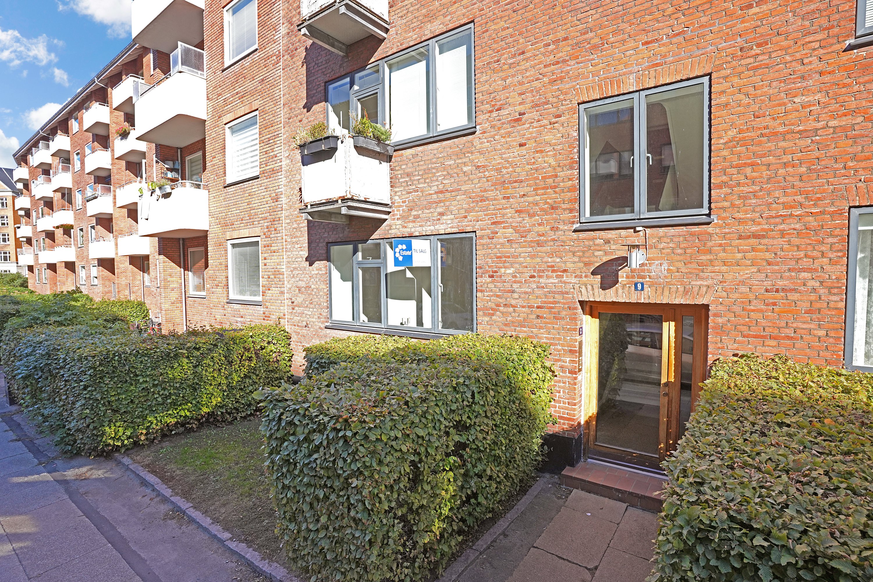 Fremhævet ejendommen billede i fuldskærmstilstand. Billede af Vestbanevej 9, st.. tv., 2500 Valby