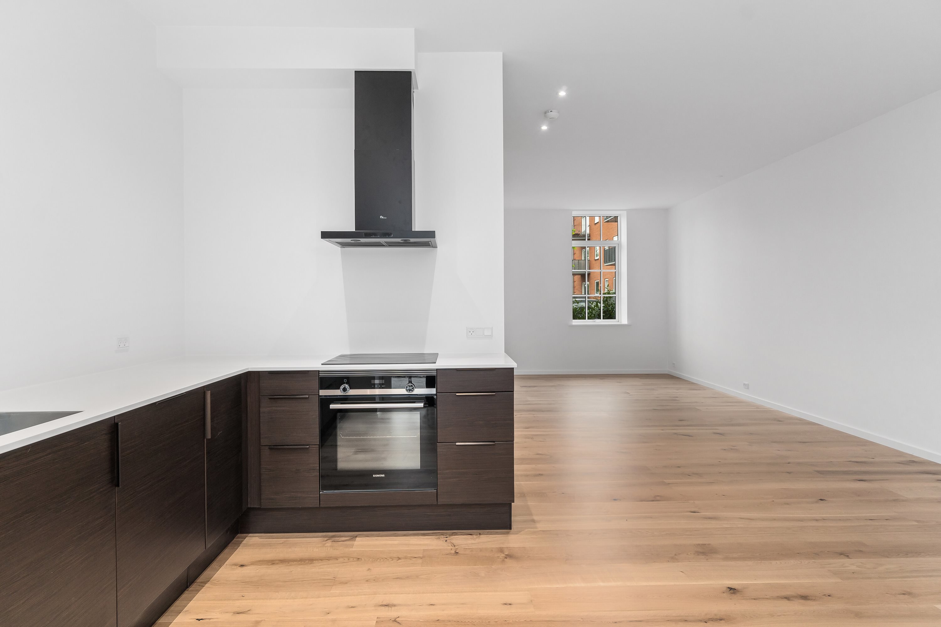 Fremhævet  billede i fuldskærmstilstand. Billede af Hostrupsvej 1B, 3400 Hillerød