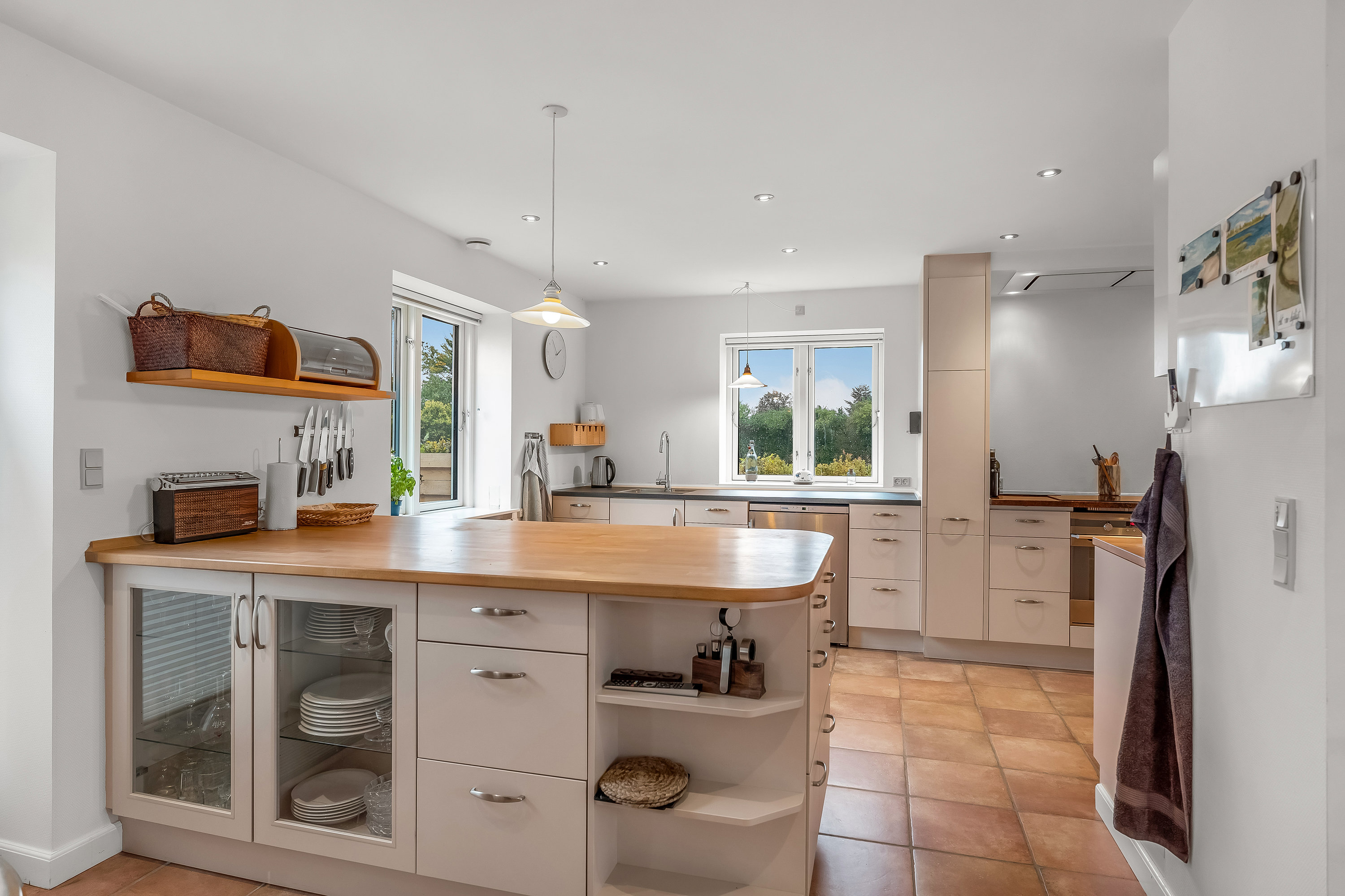 Fremhævet køkken alrum billede i fuldskærmstilstand. Billede af Strandhuse 2, Bregninge, 4871 Horbelev