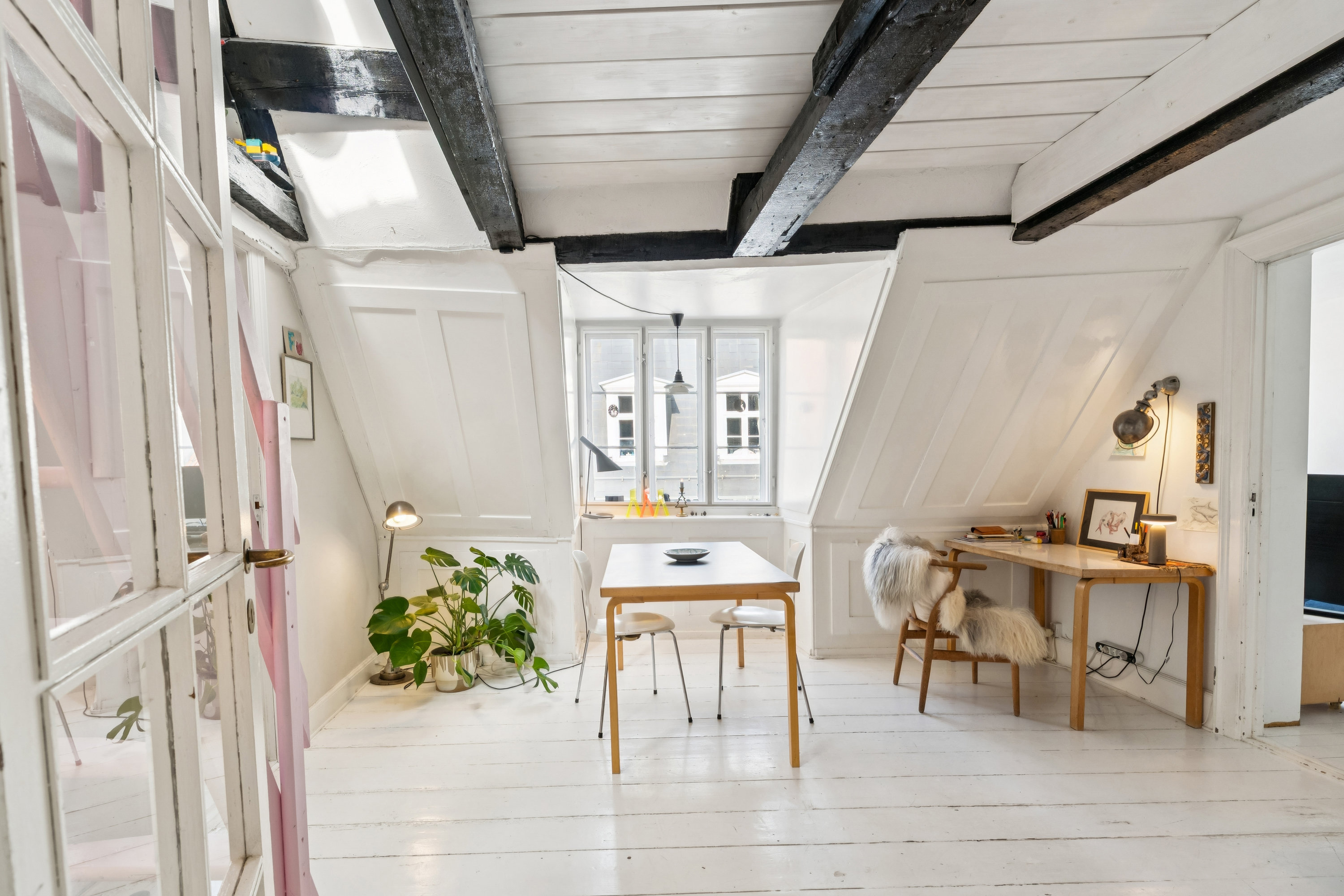 Fremhævet  billede i fuldskærmstilstand. Billede af Sankt Peders Stræde 41, 3., 1453 København K