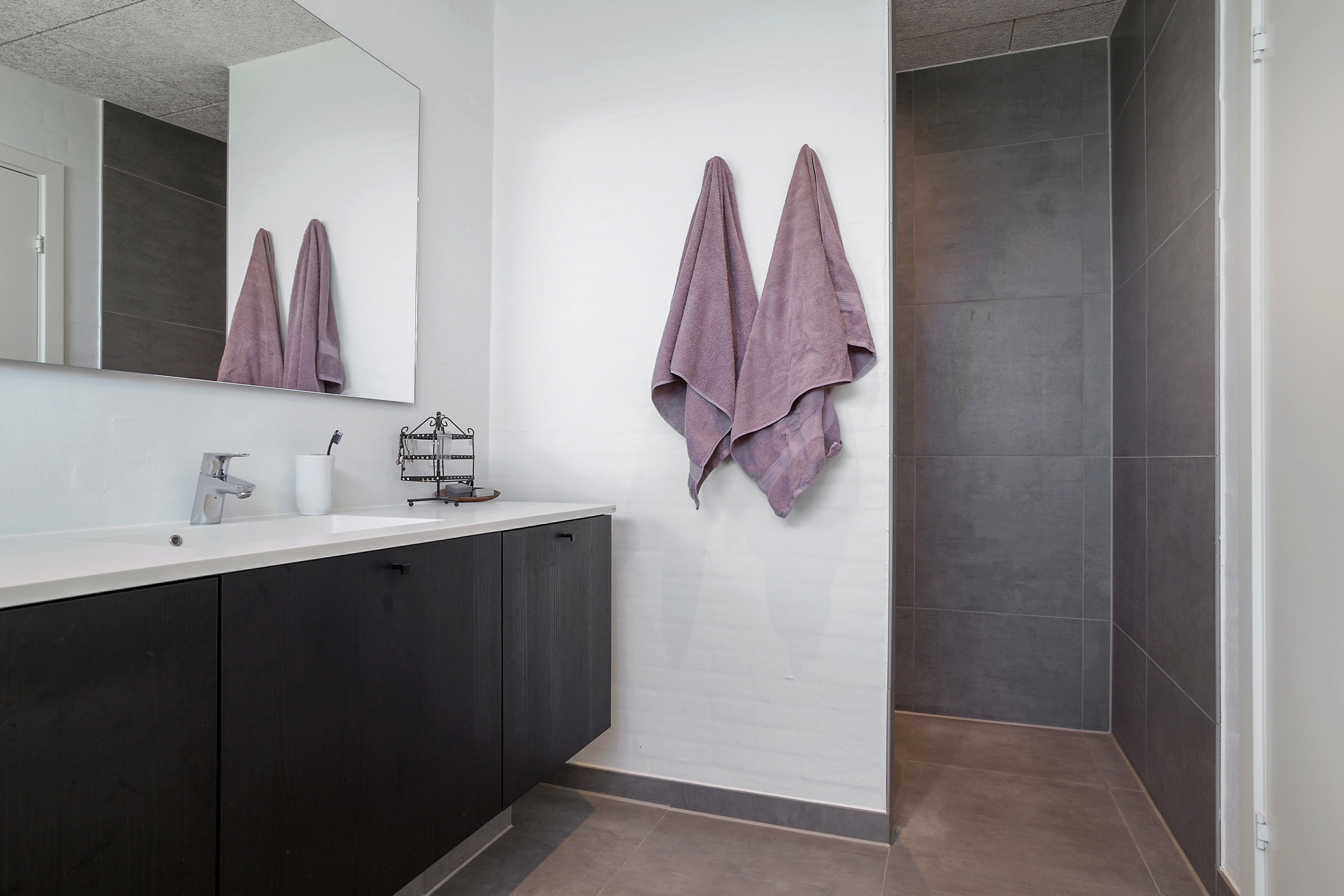 Fremhævet badeværelse billede i fuldskærmstilstand. Billede af Lille Dalby Ager 33, 8722 Hedensted