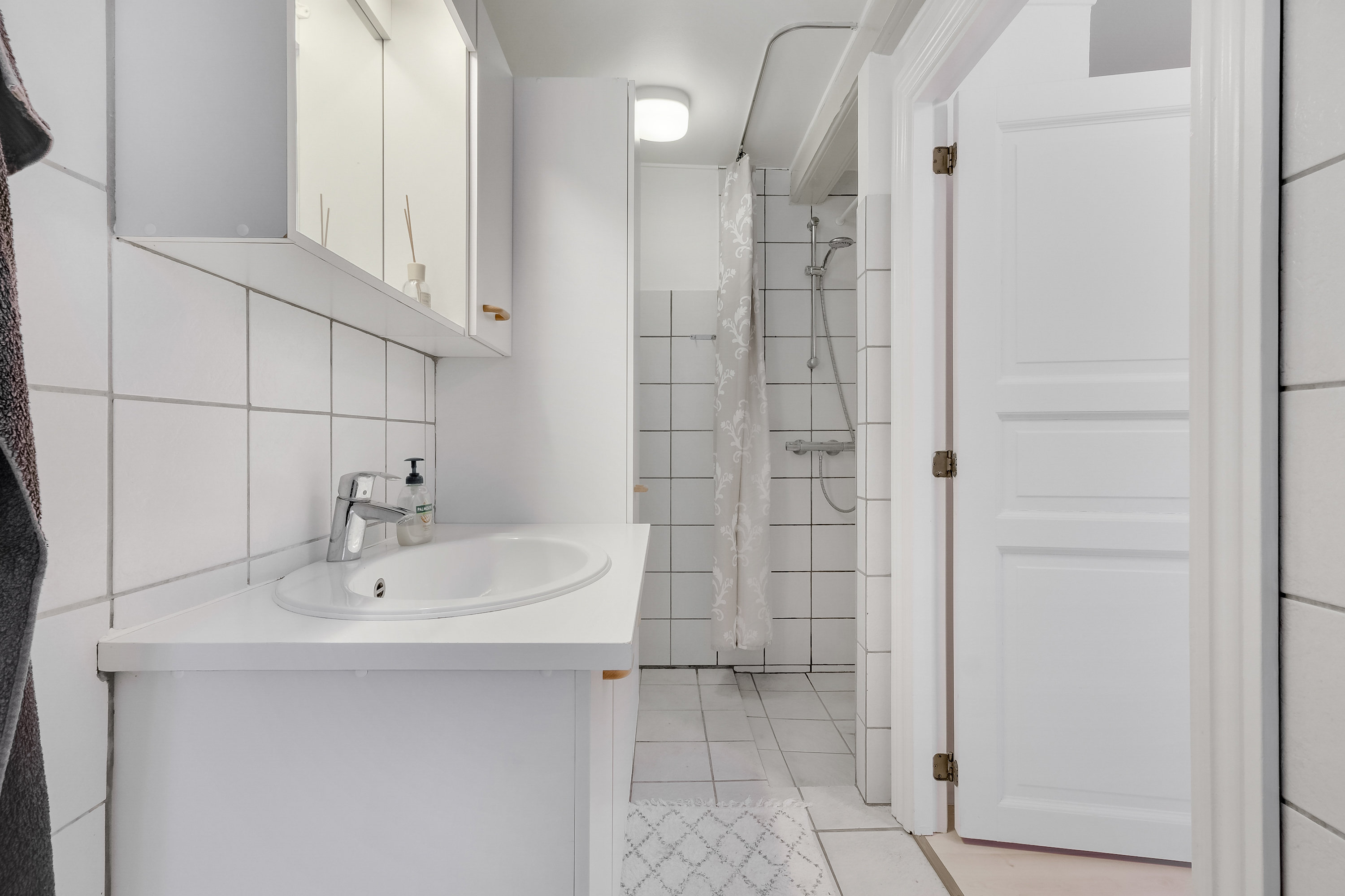 Fremhævet badeværelse billede i fuldskærmstilstand. Billede af Toftevej 7 + 9, Brylle, 5690 Tommerup