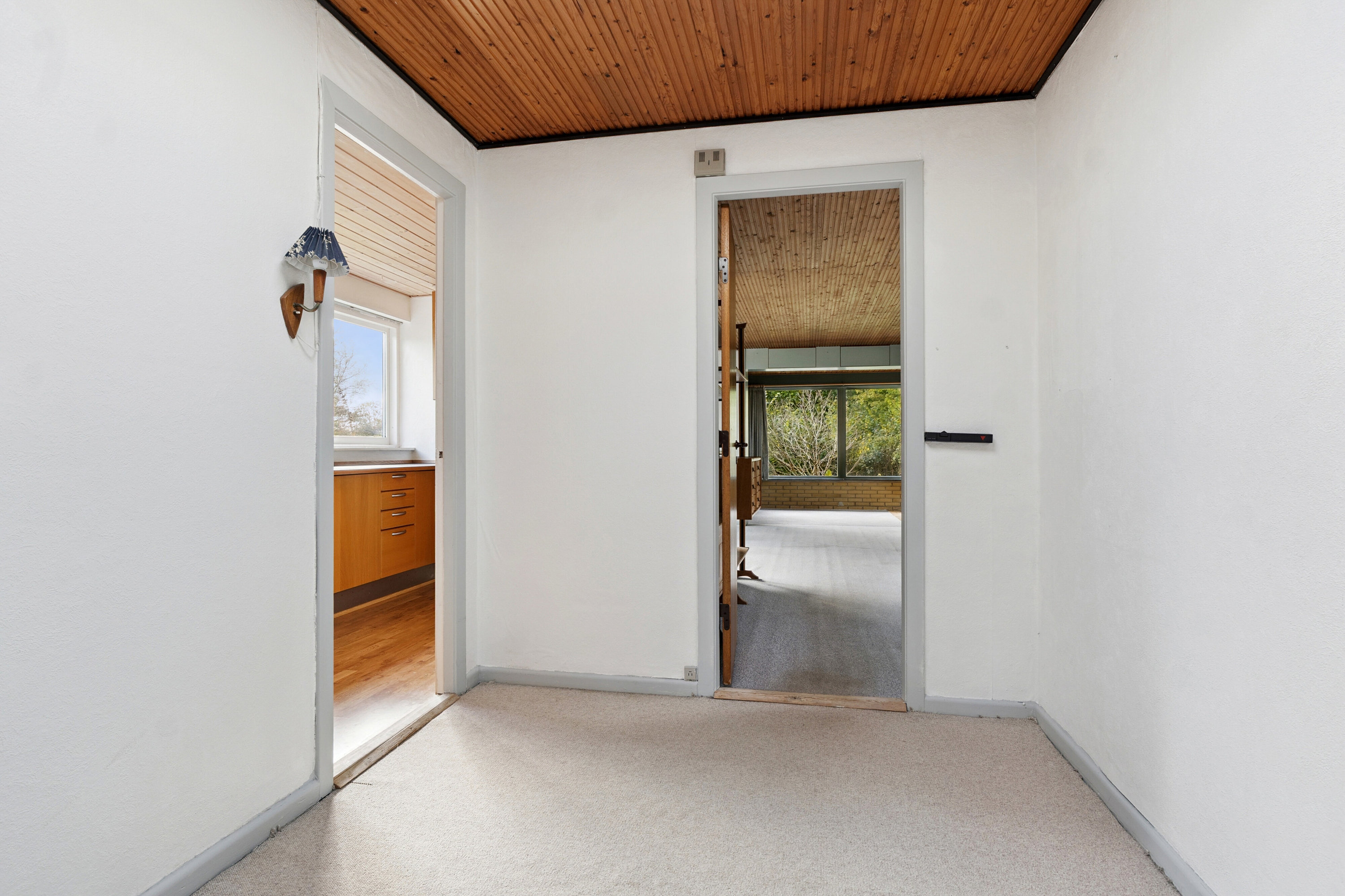 Fremhævet gang billede i fuldskærmstilstand. Billede af Svanevej 16, Ny Sebberup, 8723 Løsning