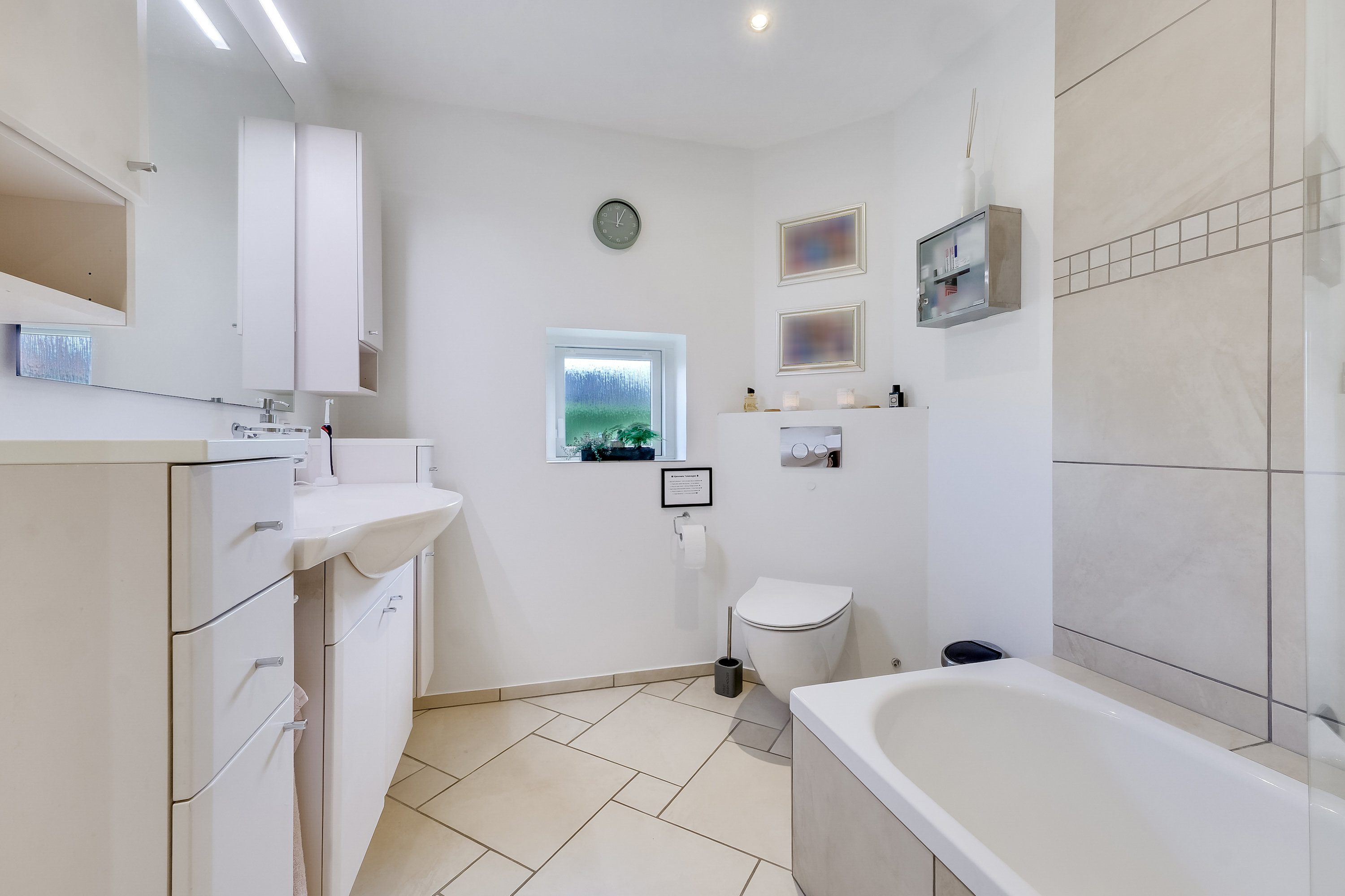 Fremhævet badeværelse billede i fuldskærmstilstand. Billede af H C Lumbyes Vej 8, Strib, 5500 Middelfart