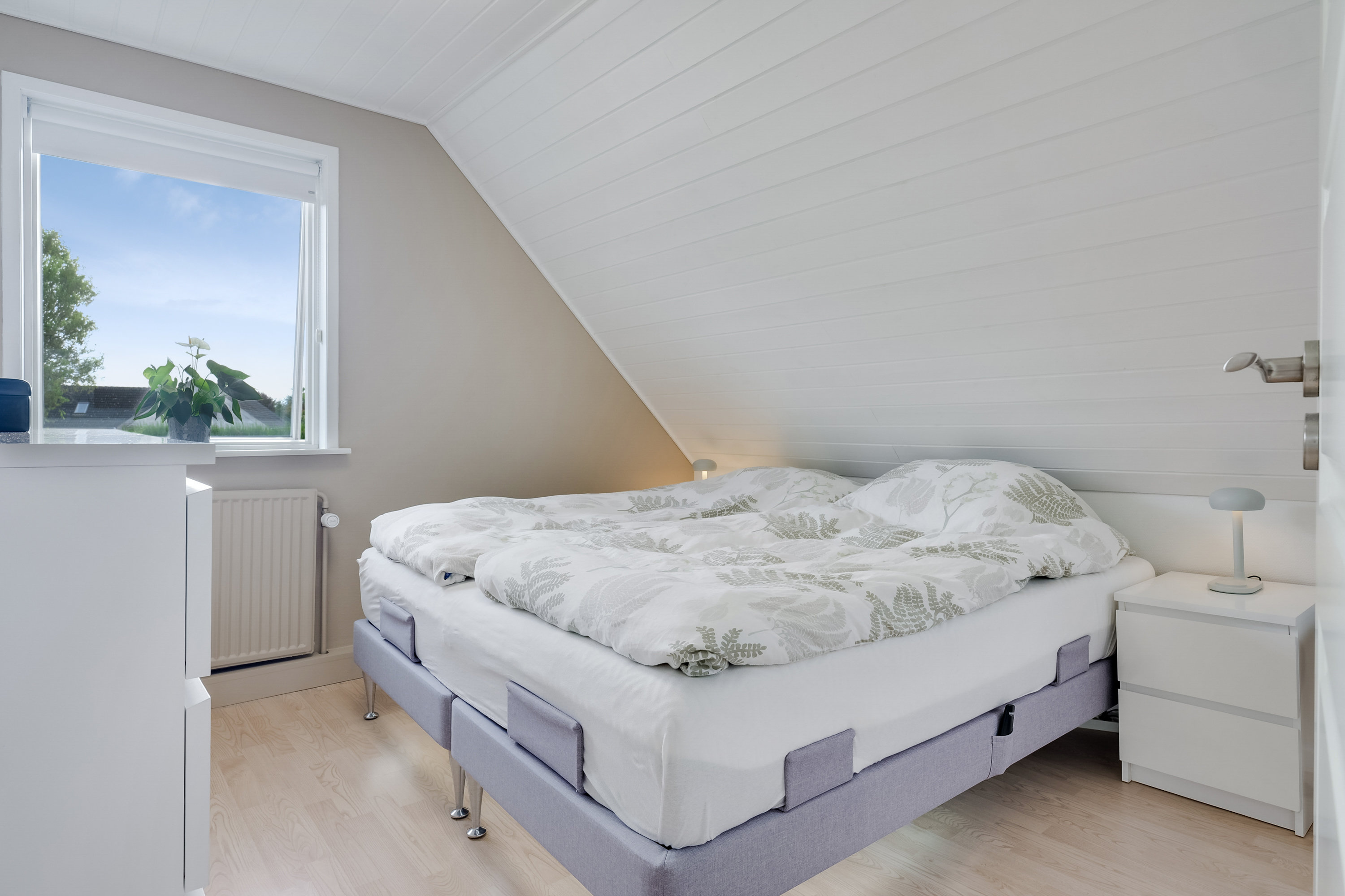 Fremhævet værelse billede i fuldskærmstilstand. Billede af H C Lumbyes Vej 8, Strib, 5500 Middelfart